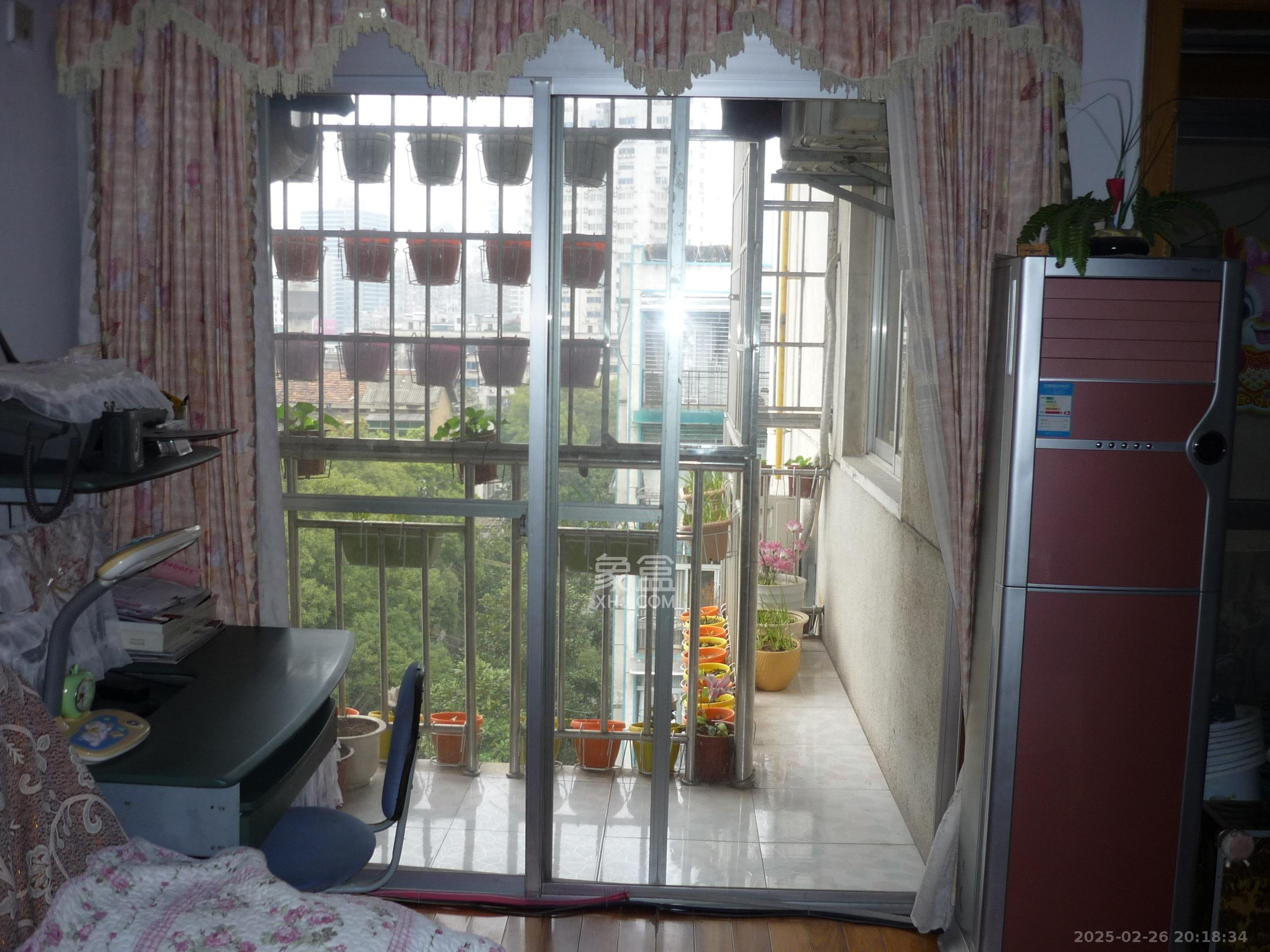 金科园 1室1厅1卫 1000.0元/月 金科园 1室1厅1卫 1000.0元/月室内图