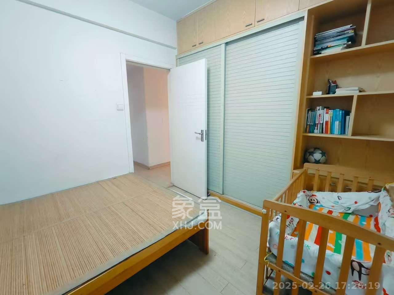 新城新世界一二三期  3室2厅2卫    2900.0元/月室内图