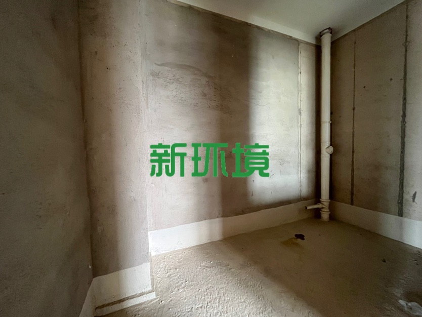 荣盛花语书苑 4室2厅2卫 85.0万 荣盛花语书苑 4室2厅2卫 85.0万客厅