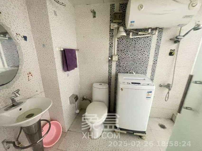 长沙紫金苑  1室1厅1卫    1300.0元/月 长沙紫金苑  1室1厅1卫    1300.0元/月室内图1