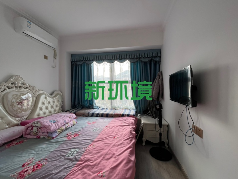 御花园  3室2厅1卫   62.80万客厅