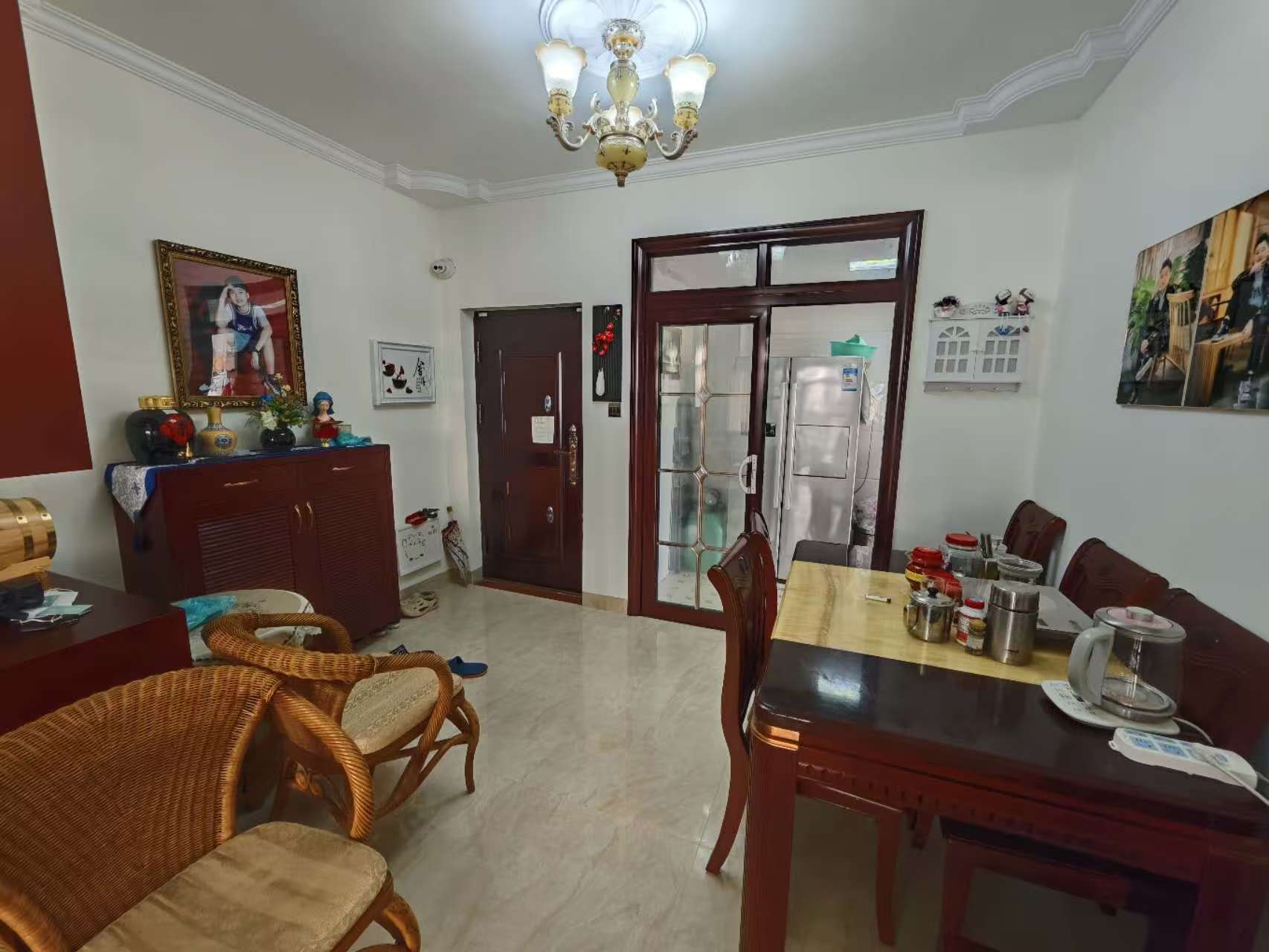 润江财苑 3室2厅2卫 2200.0元/月 润江财苑 3室2厅2卫 2200.0元/月室内图