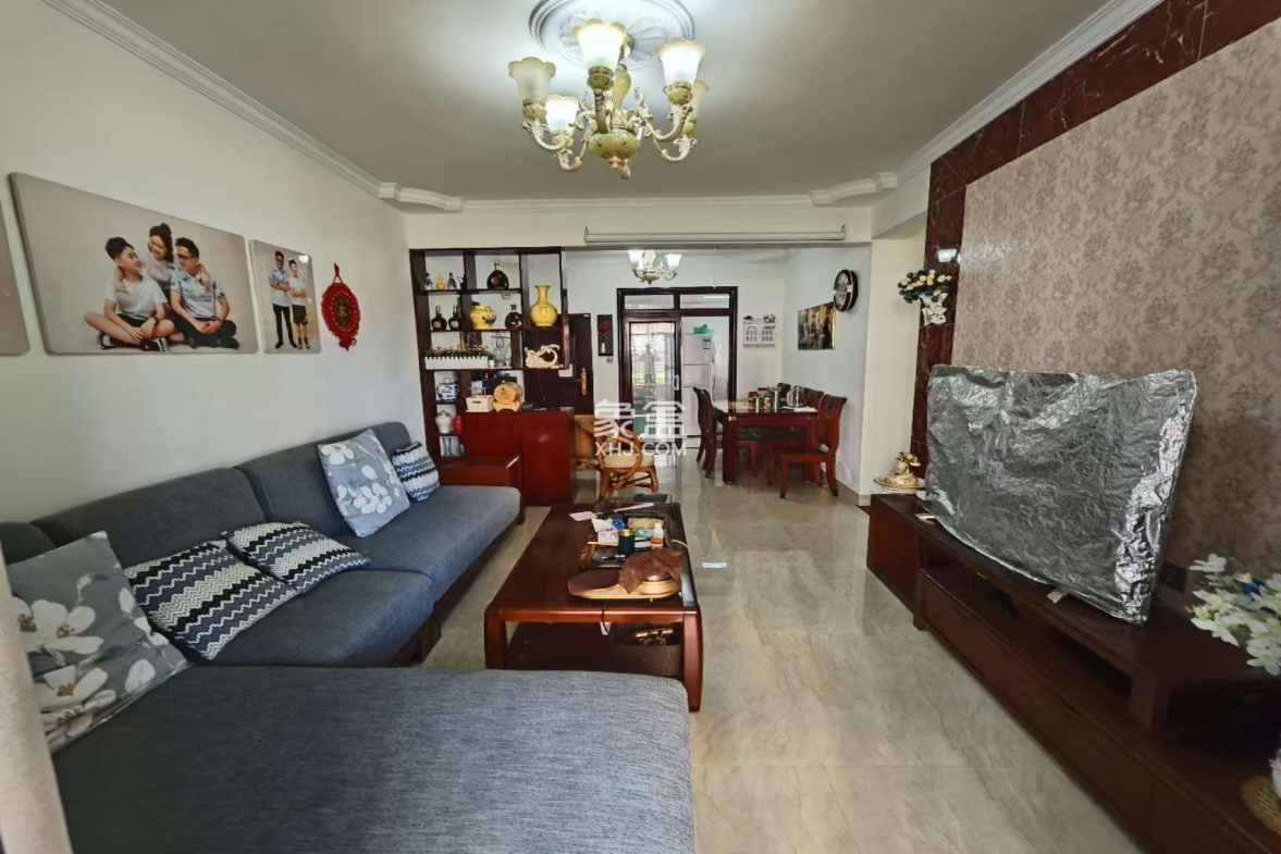 润江财苑 3室2厅2卫 2200.0元/月 润江财苑 3室2厅2卫 2200.0元/月室内图