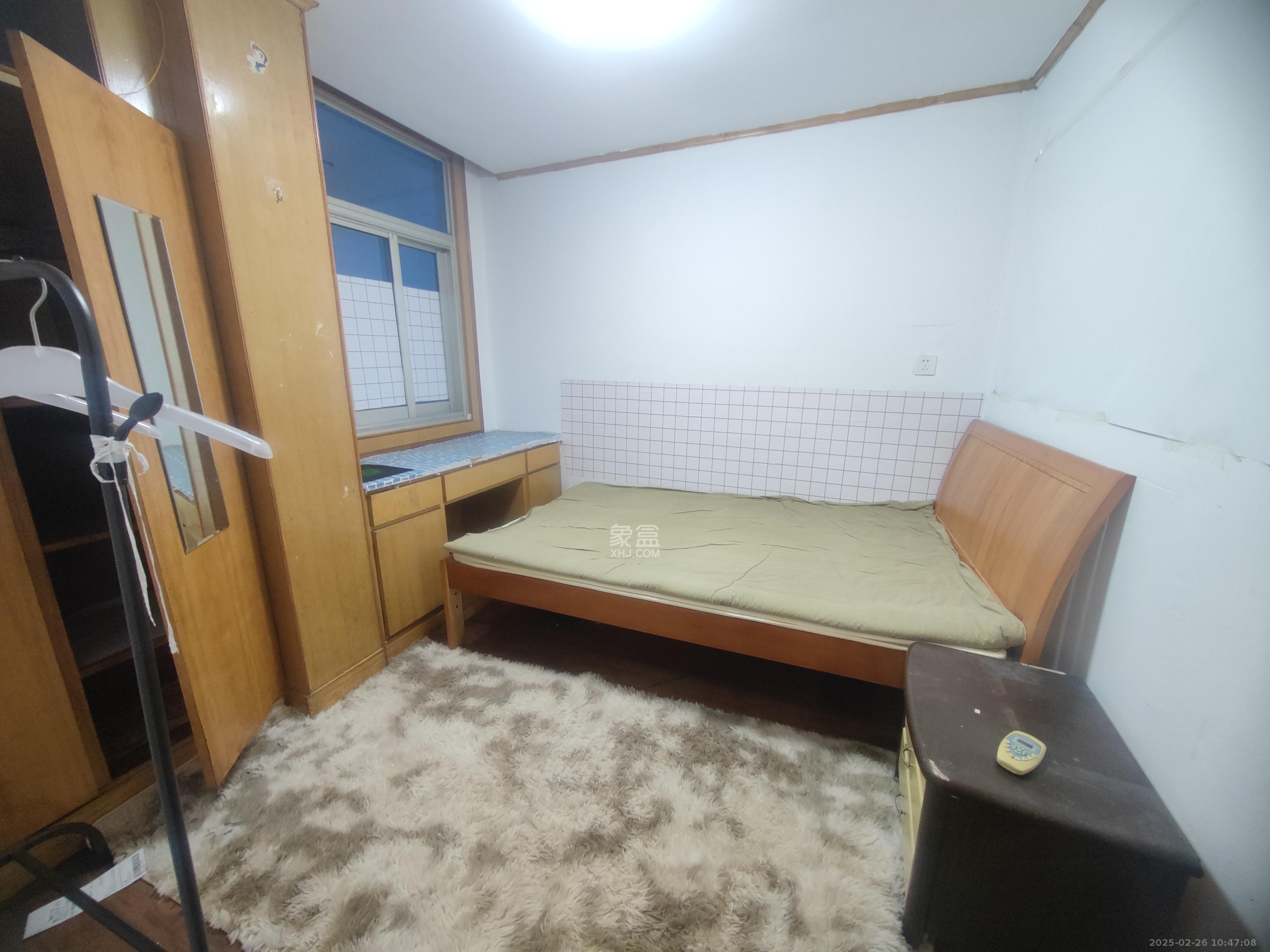 工农新村（工农桥社区）  3室1厅1卫   2200.00元/月室内图