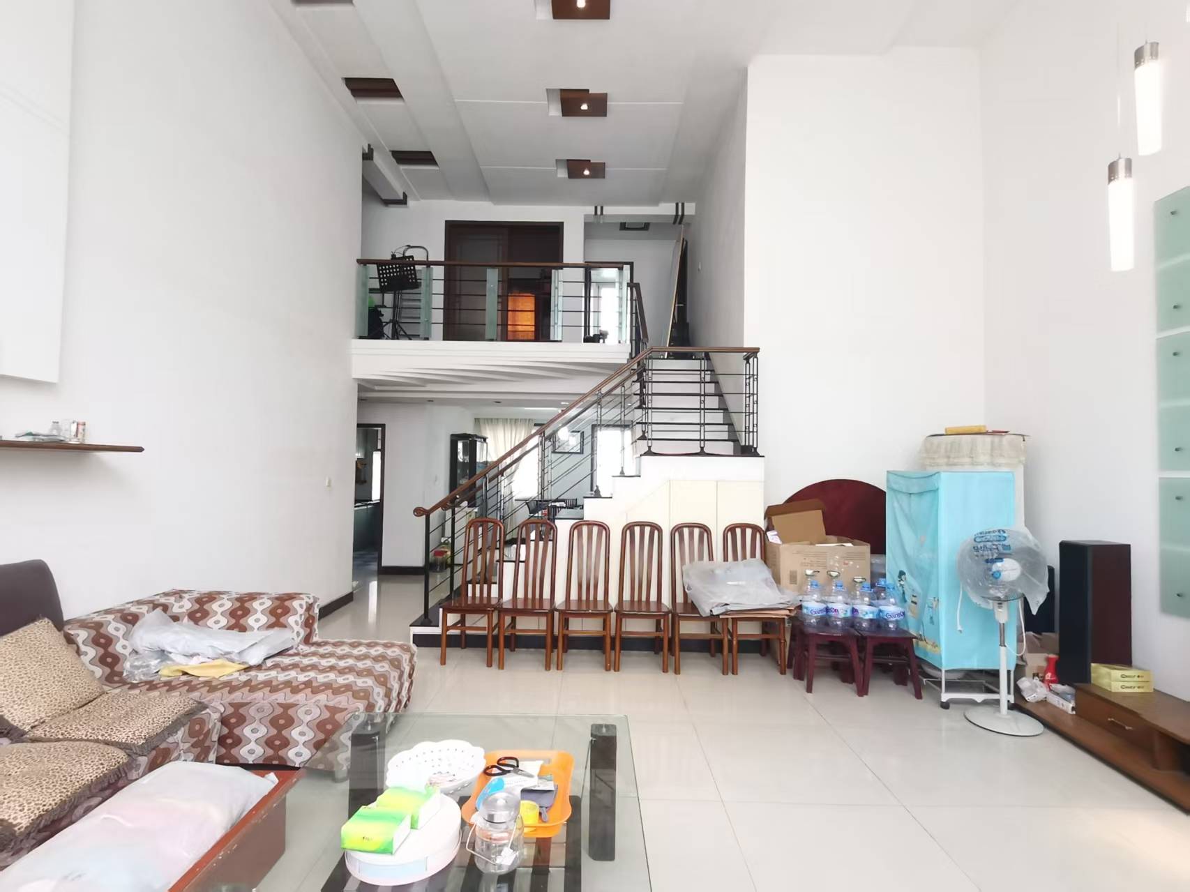 金泰花园 5室2厅2卫 90.0万 金泰花园 5室2厅2卫 90.0万室内图