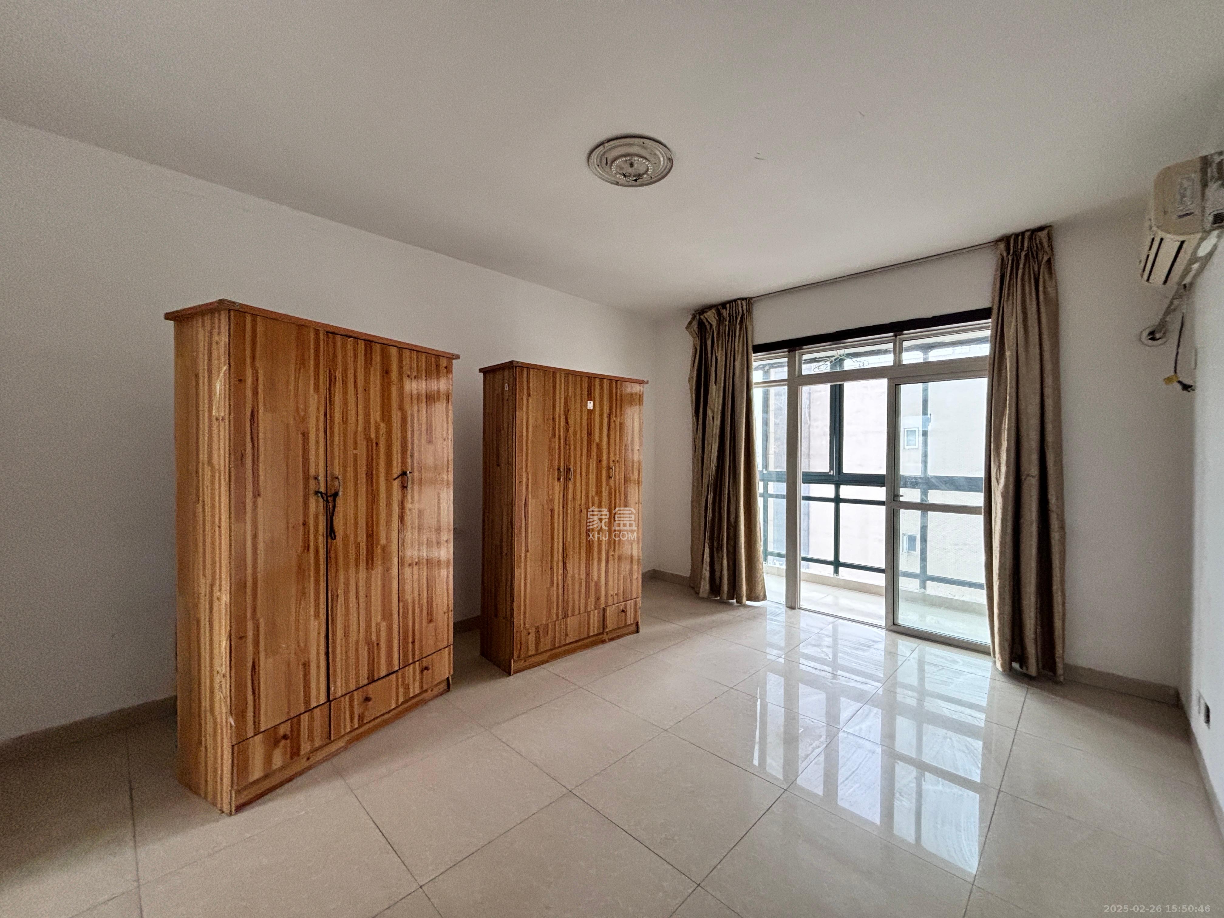 大塘湾公寓 3室2厅2卫 2000.0元/月 大塘湾公寓 3室2厅2卫 2000.0元/月室内图