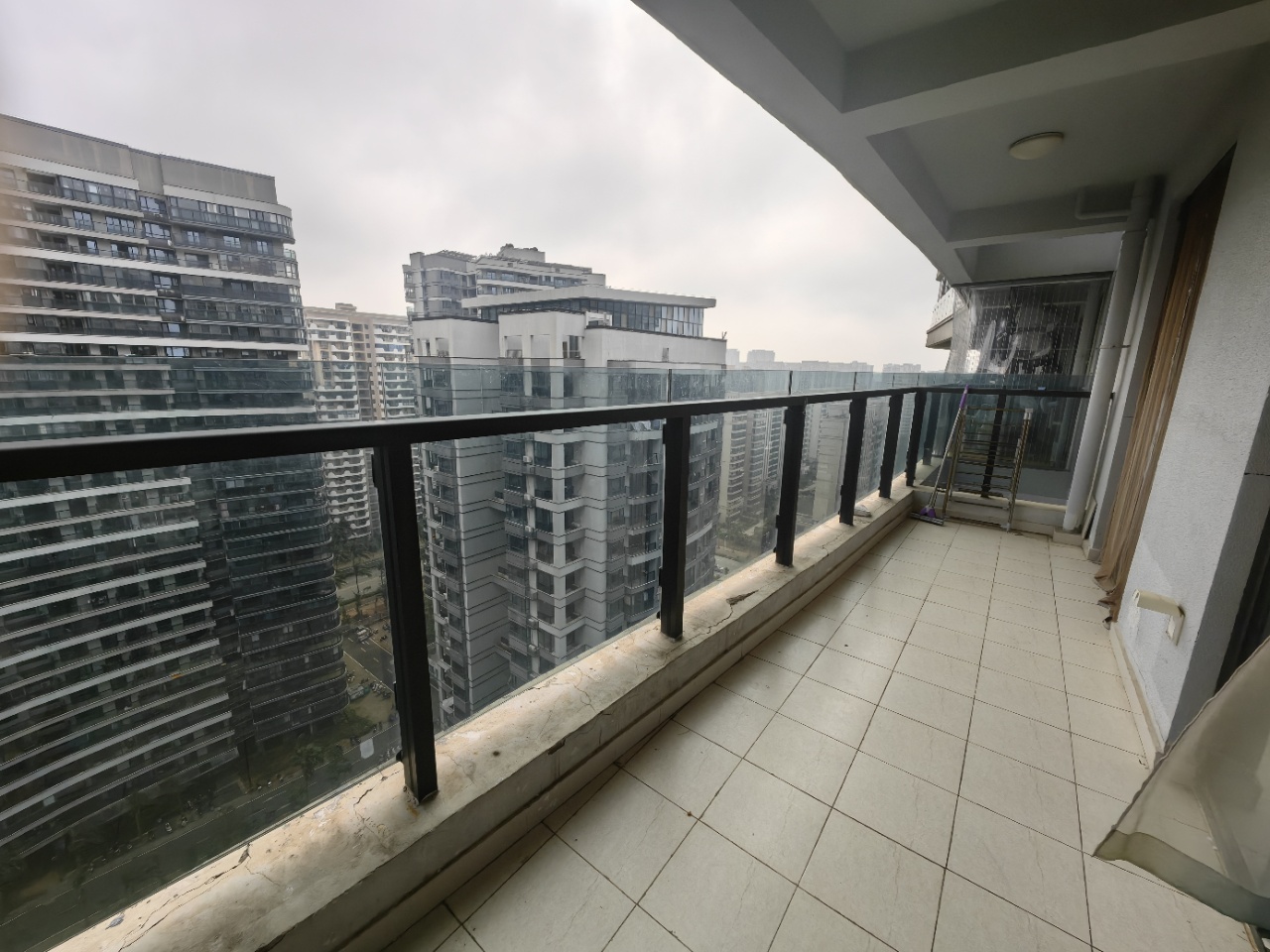 天地凤凰城 2室2厅1卫 85.0万 天地凤凰城 2室2厅1卫 85.0万室内图