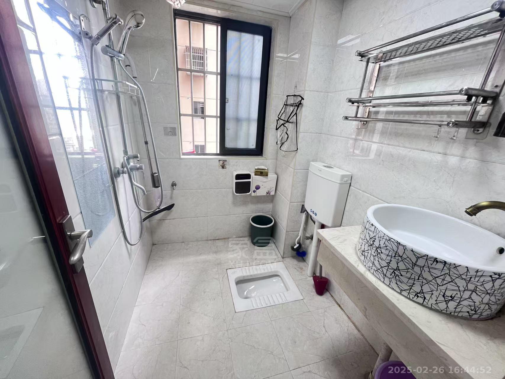 辉煌时代 2室1厅1卫 1400.0元/月 辉煌时代 2室1厅1卫 1400.0元/月室内图