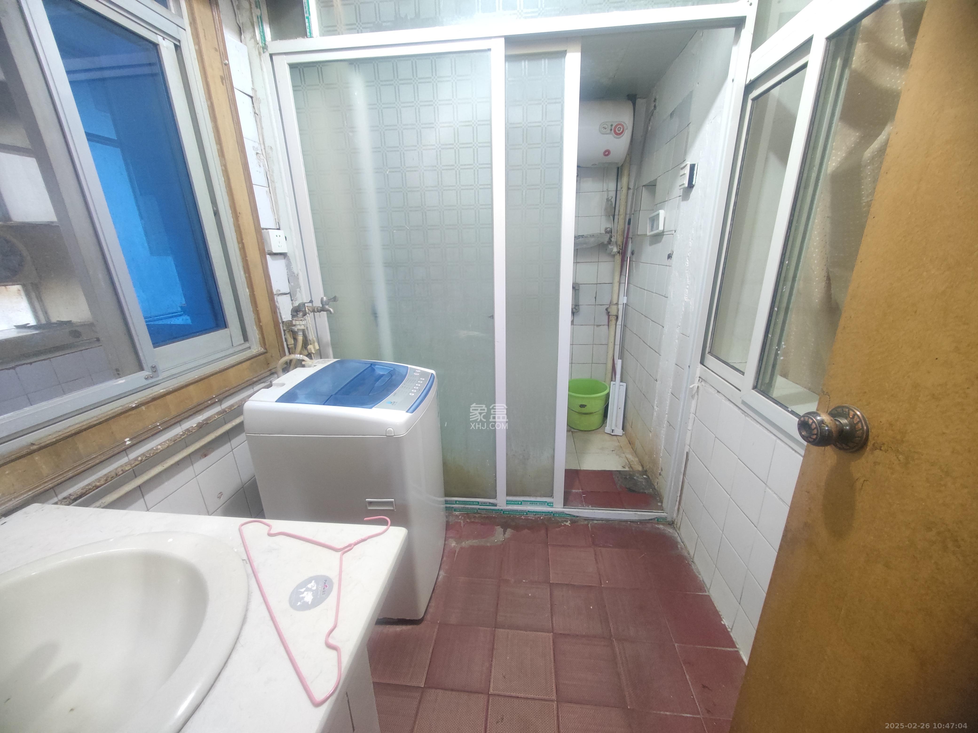 工农新村（工农桥社区）  3室1厅1卫   2200.00元/月室内图