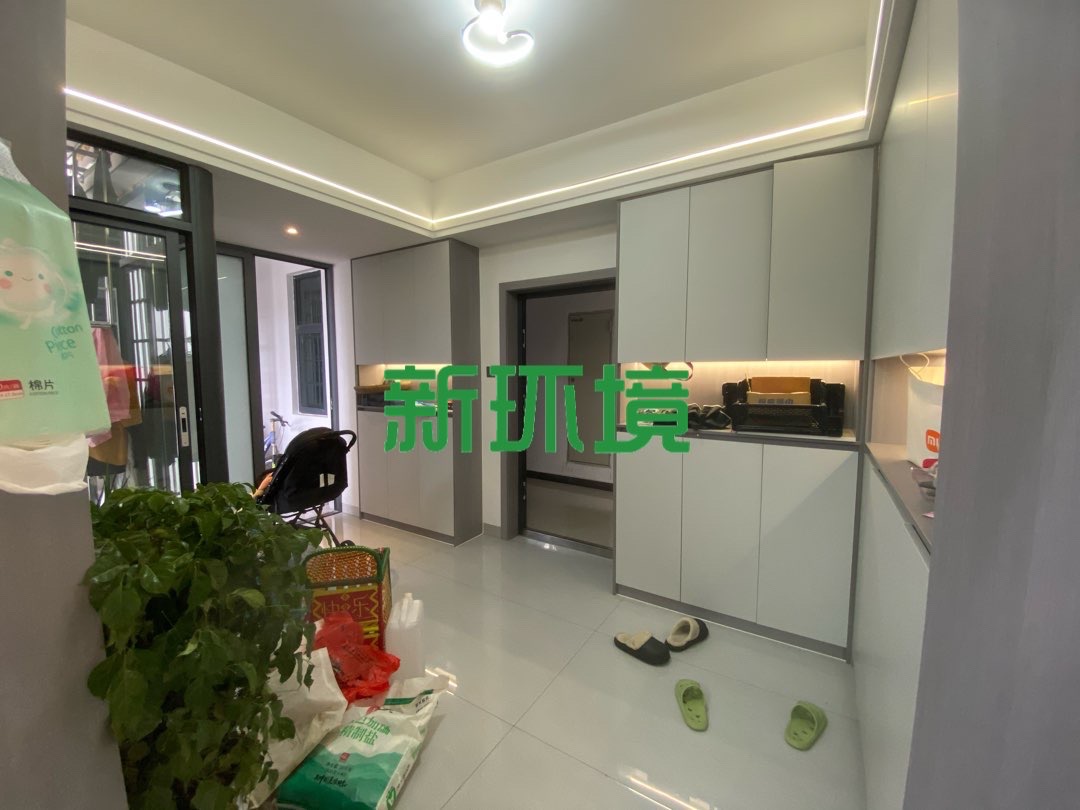 熙城春天  3室2厅2卫   2000.00元/月室内图