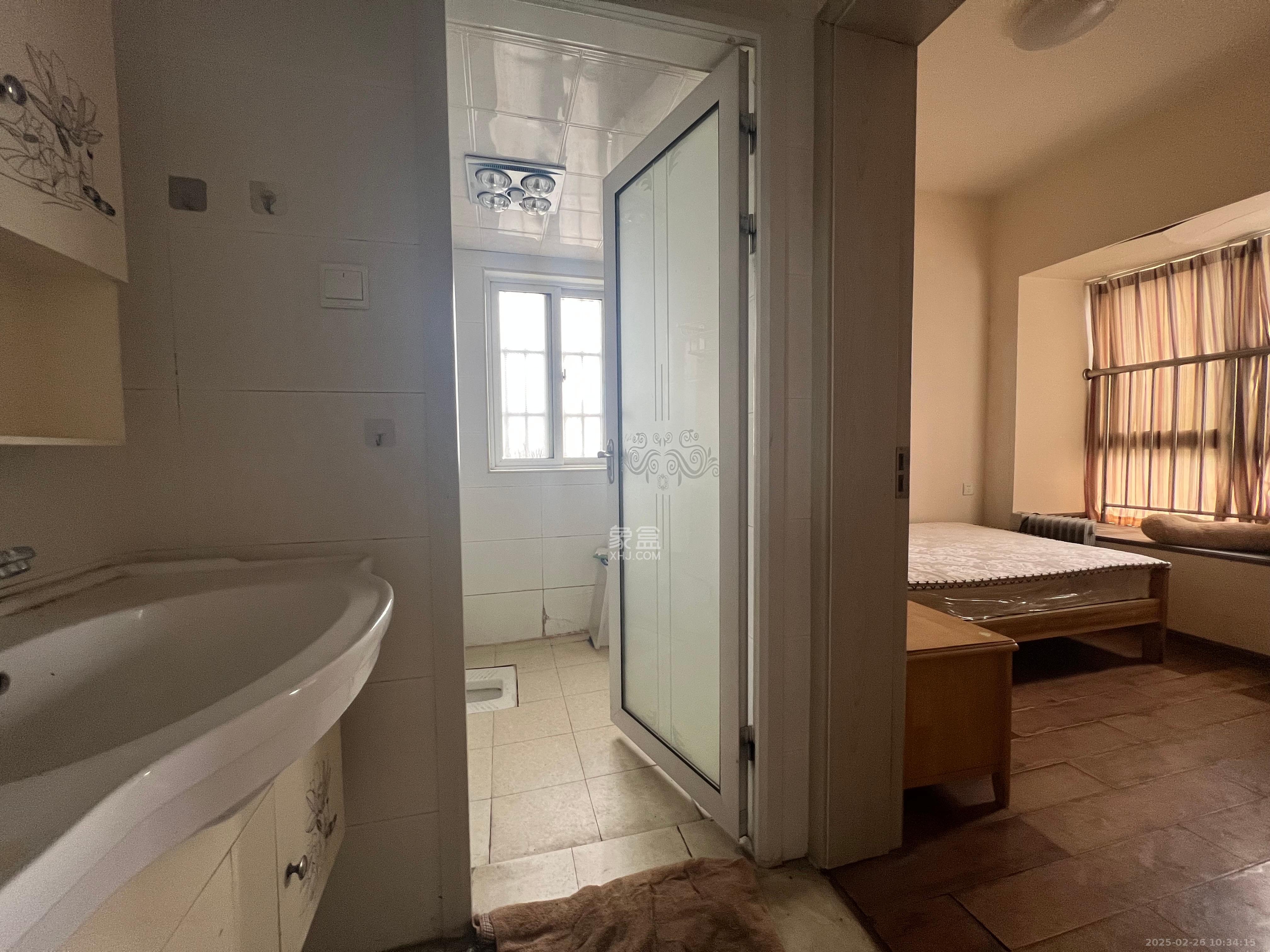 湘府十城(汇财御景湾新寓,汇财国际) 3室2厅1卫 2100.0元/月 湘府十城(汇财御景湾新寓,汇财国际) 3室2厅1卫 2100.0元/月室内图