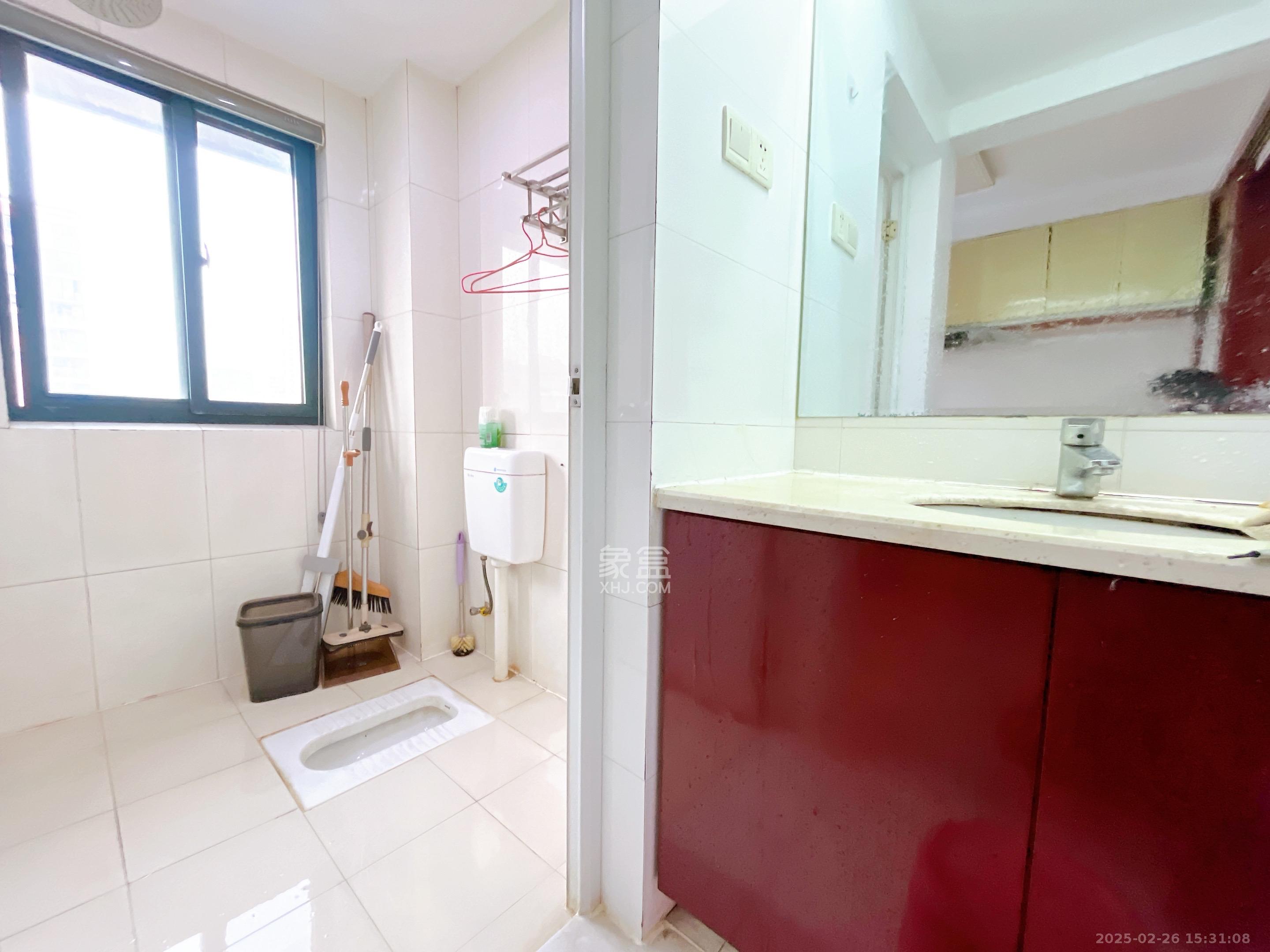佳阳悦景馨都  3室2厅1卫   2400.00元/月室内图