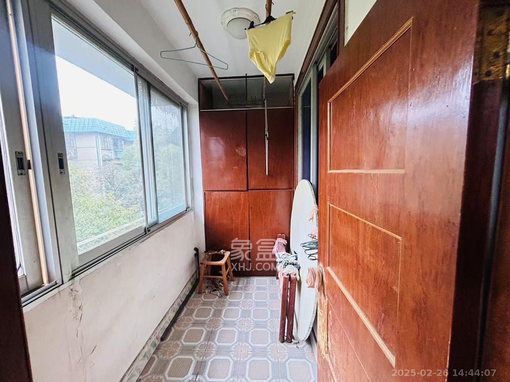 解放村 3室1厅1卫 800.0元/月 解放村 3室1厅1卫 800.0元/月室内图