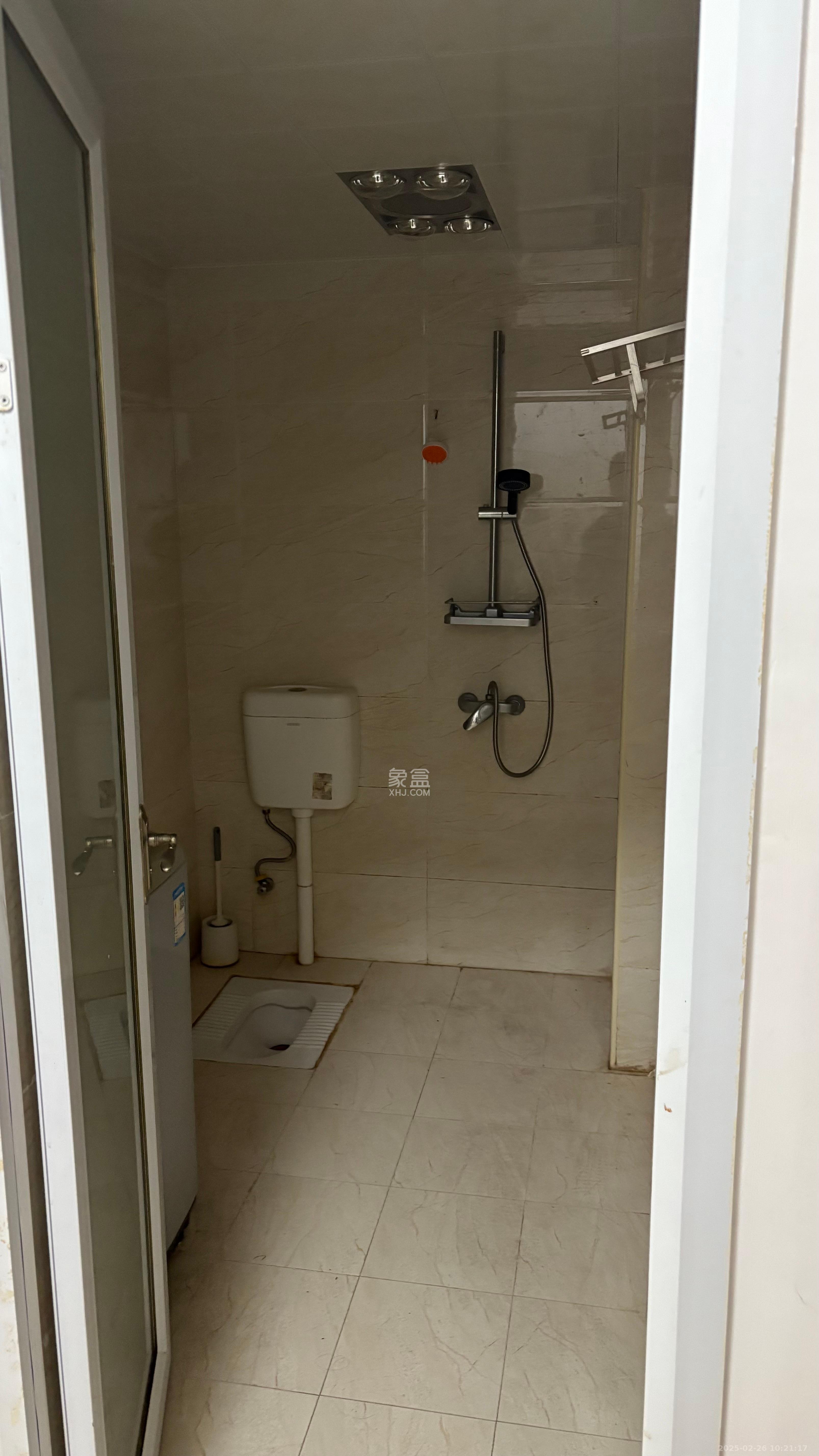 中信凯旋蓝岸(中信新城三期) 2室1厅1卫 1450.0元/月 中信凯旋蓝岸(中信新城三期) 2室1厅1卫 1450.0元/月室内图