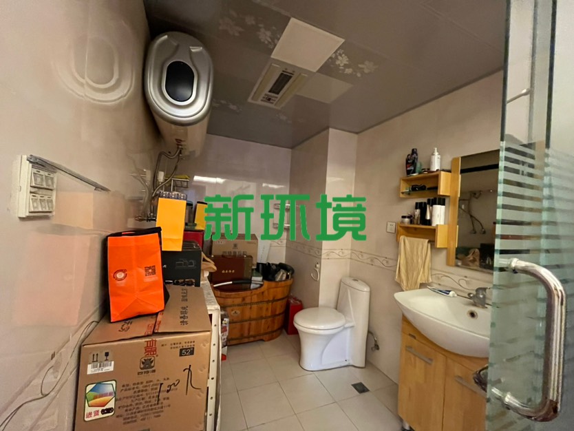 紫薇苑  4室2厅2卫   93.00万客厅