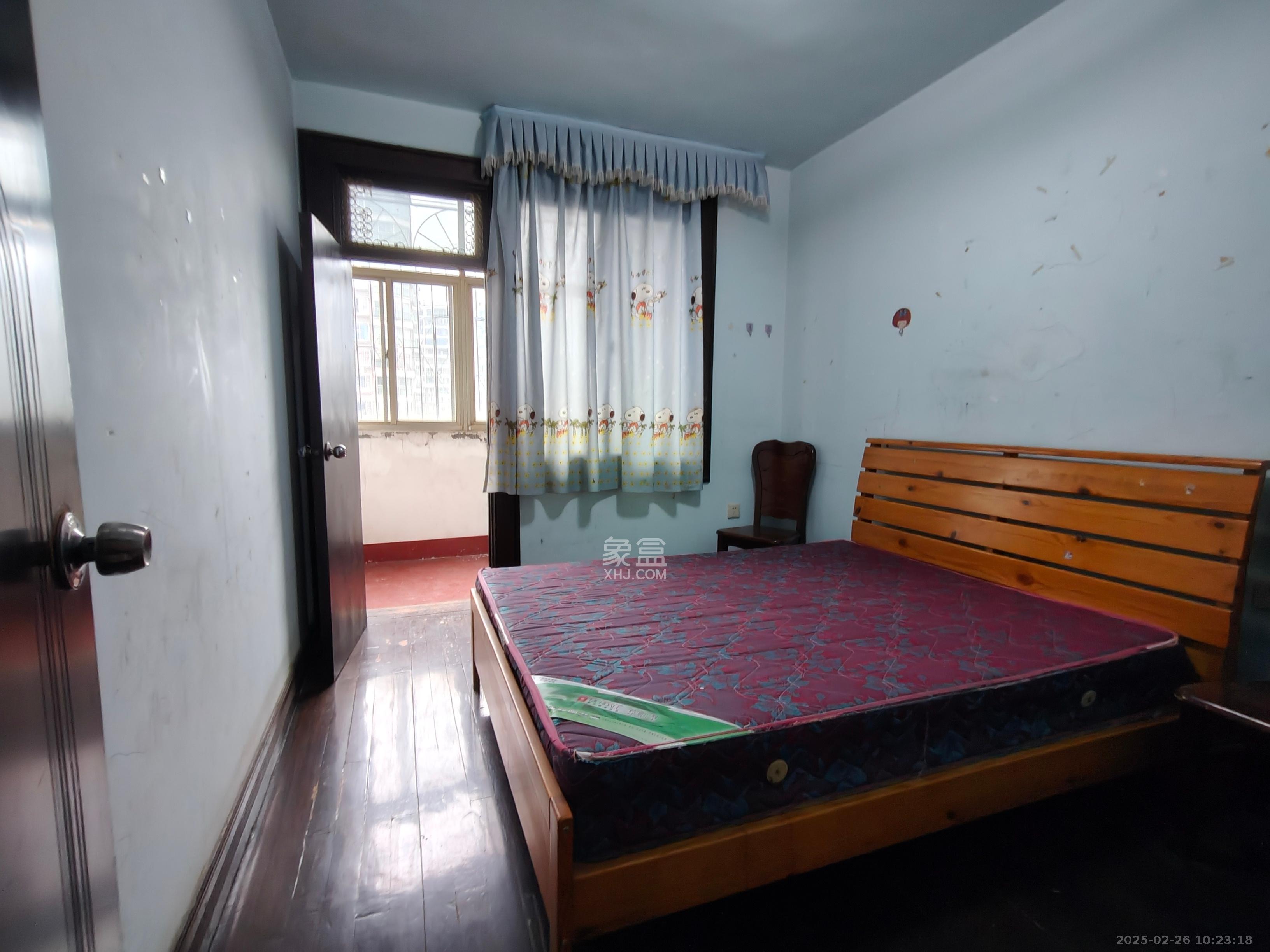 山水庭院  2室1厅1卫    2000.0元/月 山水庭院  2室1厅1卫    2000.0元/月室内图