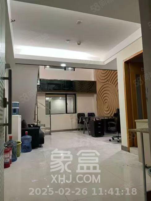 城市快线(新建大厦) 2室2厅1卫 2500.0元/月 城市快线(新建大厦) 2室2厅1卫 2500.0元/月室内图