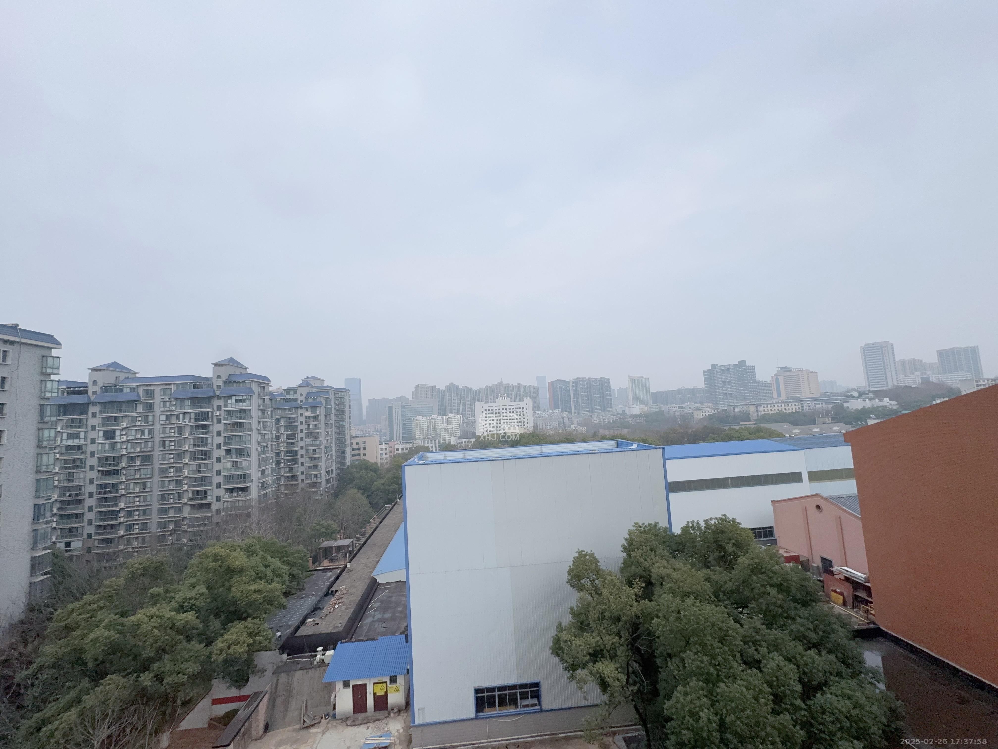 中云公寓  1室1厅1卫   2100.00元/月室内图