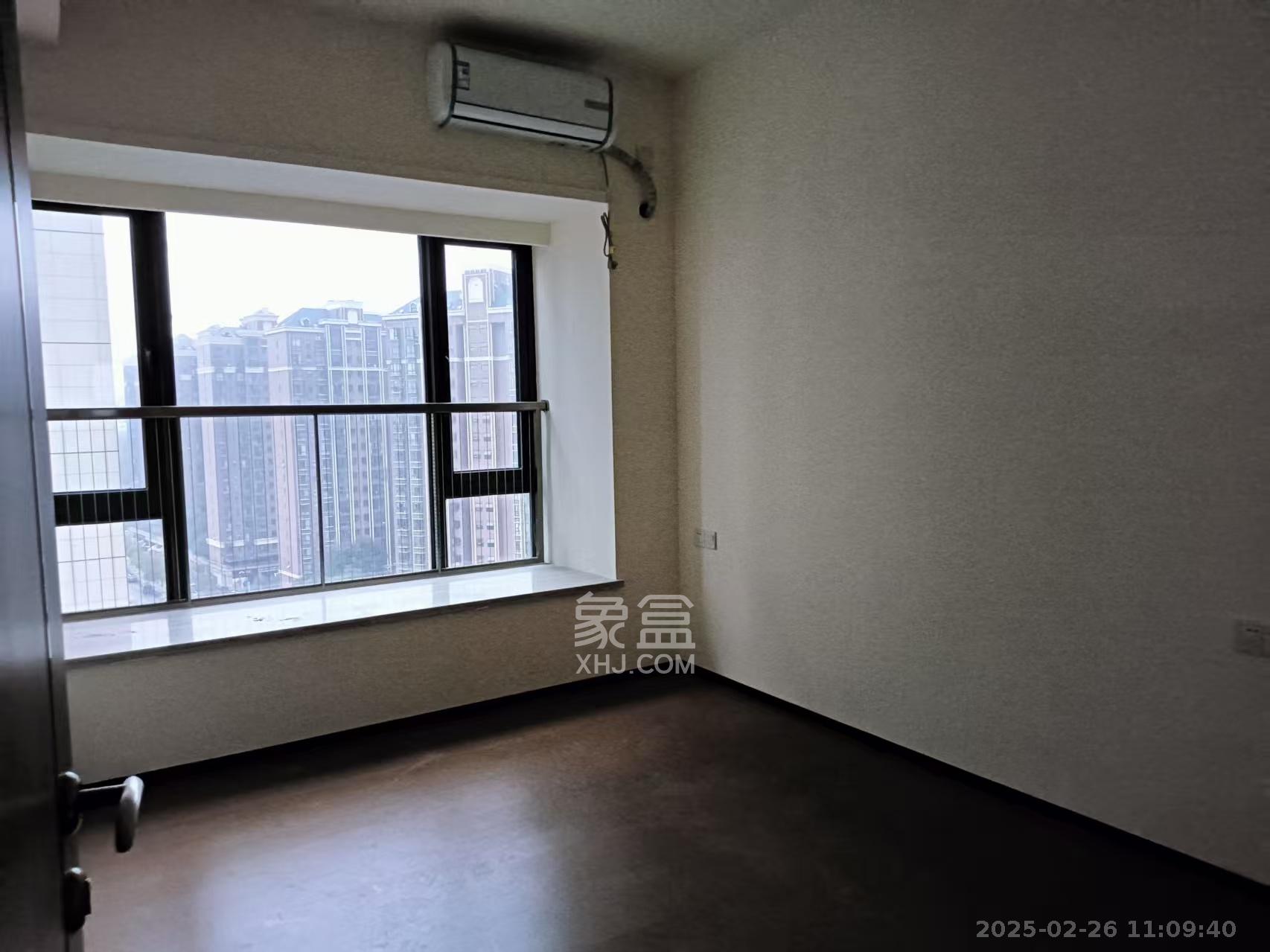 恒大金融广场 2室2厅1卫 2700.00元/月 恒大金融广场 2室2厅1卫 2700.00元/月室内图