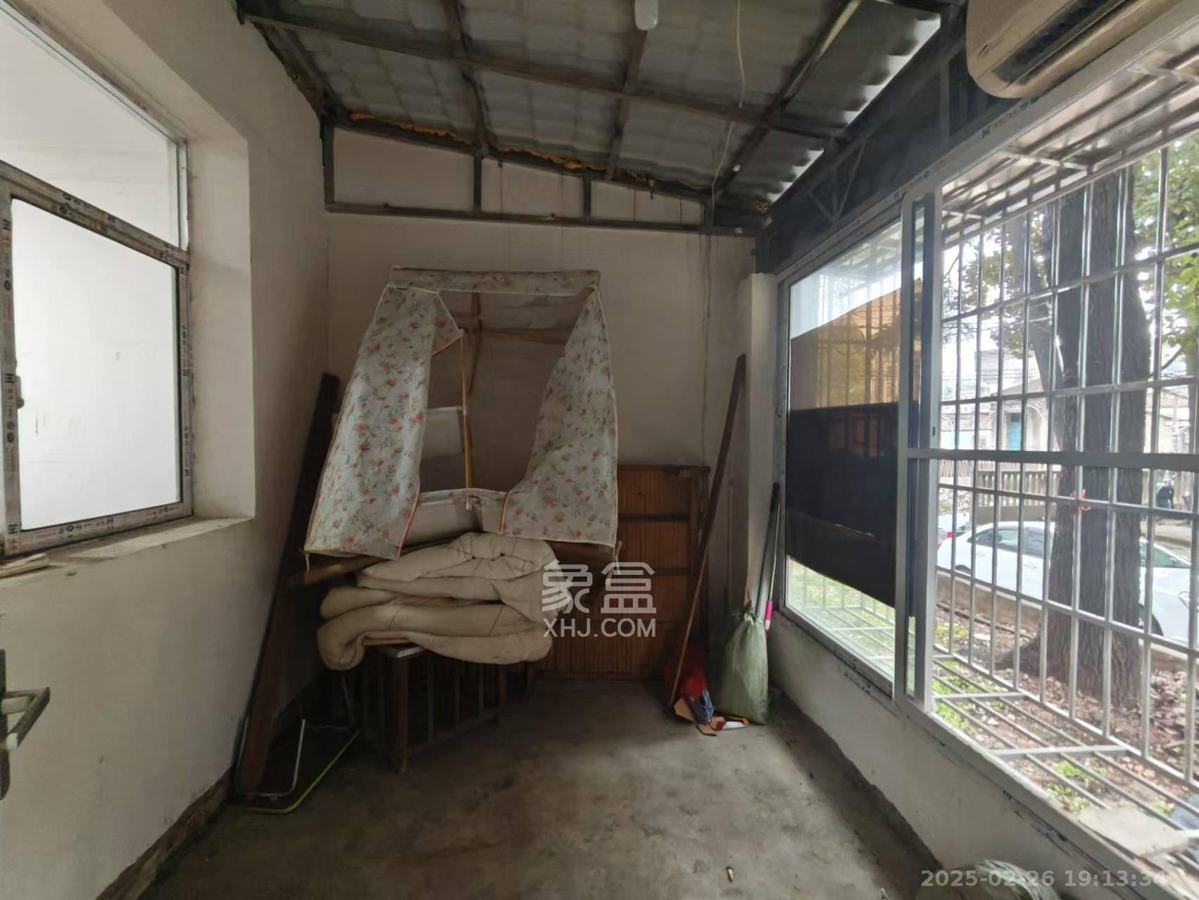 马家岭变电站 2室2厅1卫 800.0元/月 马家岭变电站 2室2厅1卫 800.0元/月室内图