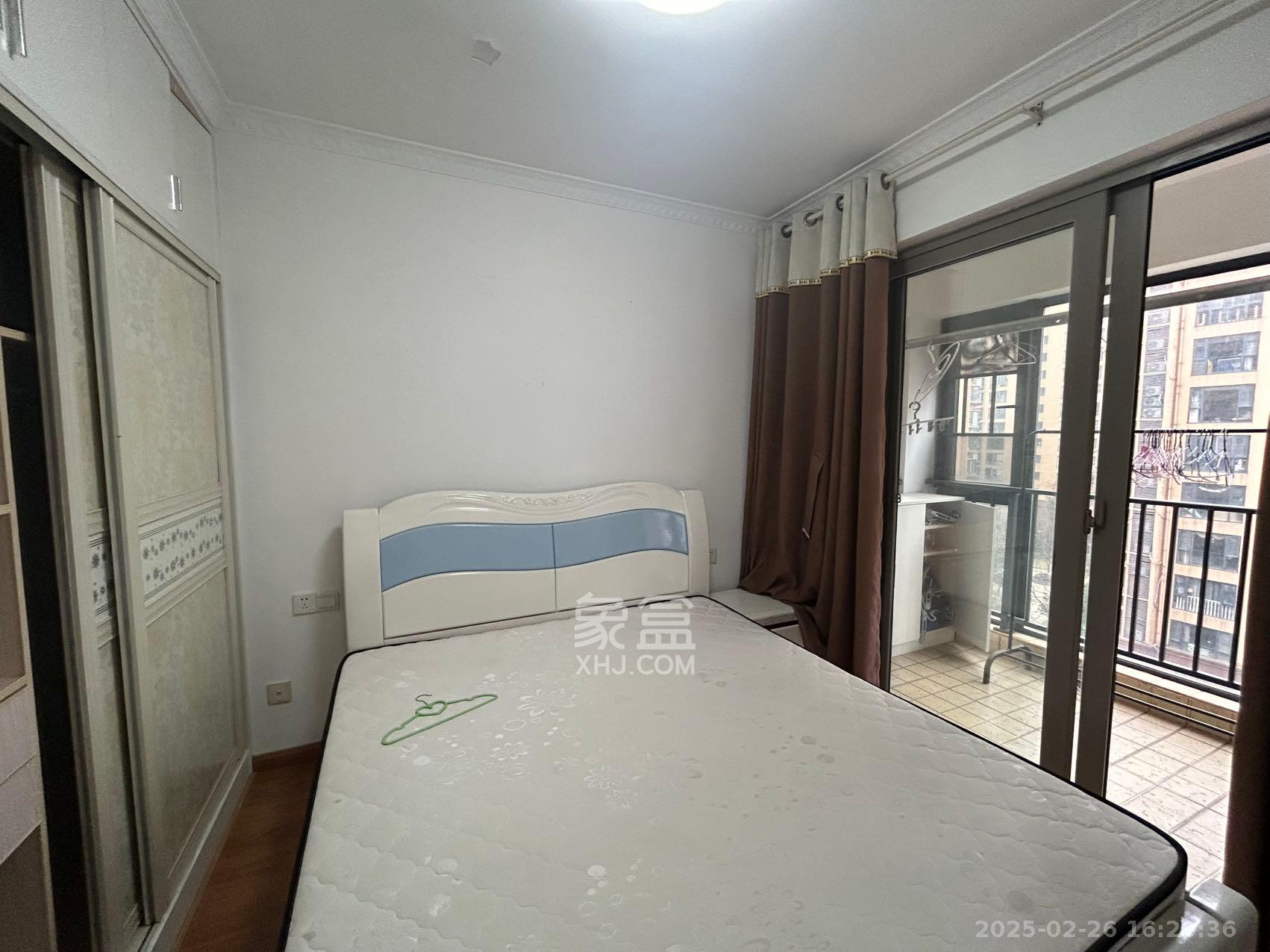 怡海星城 3室2厅2卫 2000.0元/月 怡海星城 3室2厅2卫 2000.0元/月室内图