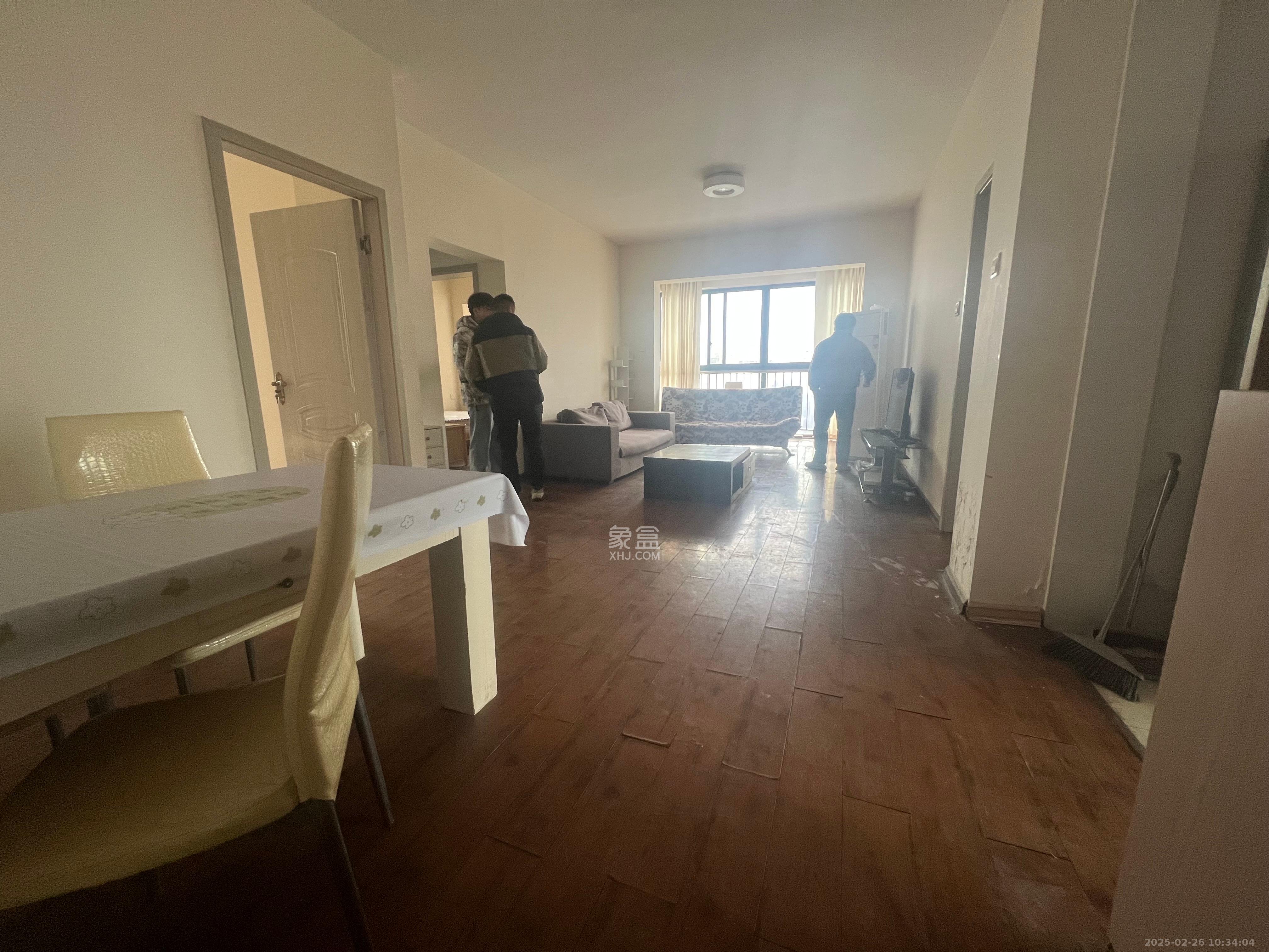 湘府十城(汇财御景湾新寓,汇财国际)  3室2厅1卫    2100.0元/月 湘府十城(汇财御景湾新寓,汇财国际)  3室2厅1卫    2100.0元/月