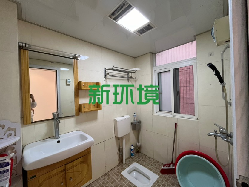 雅典国际家园  2室2厅1卫   51.80万客厅