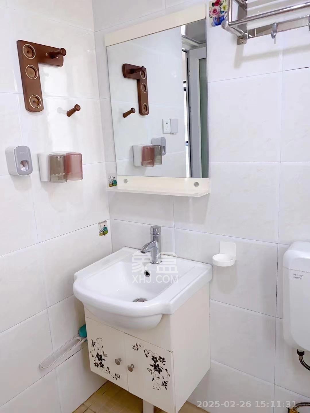 阿普阿布  0室1厅1卫   1900.00元/月室内图