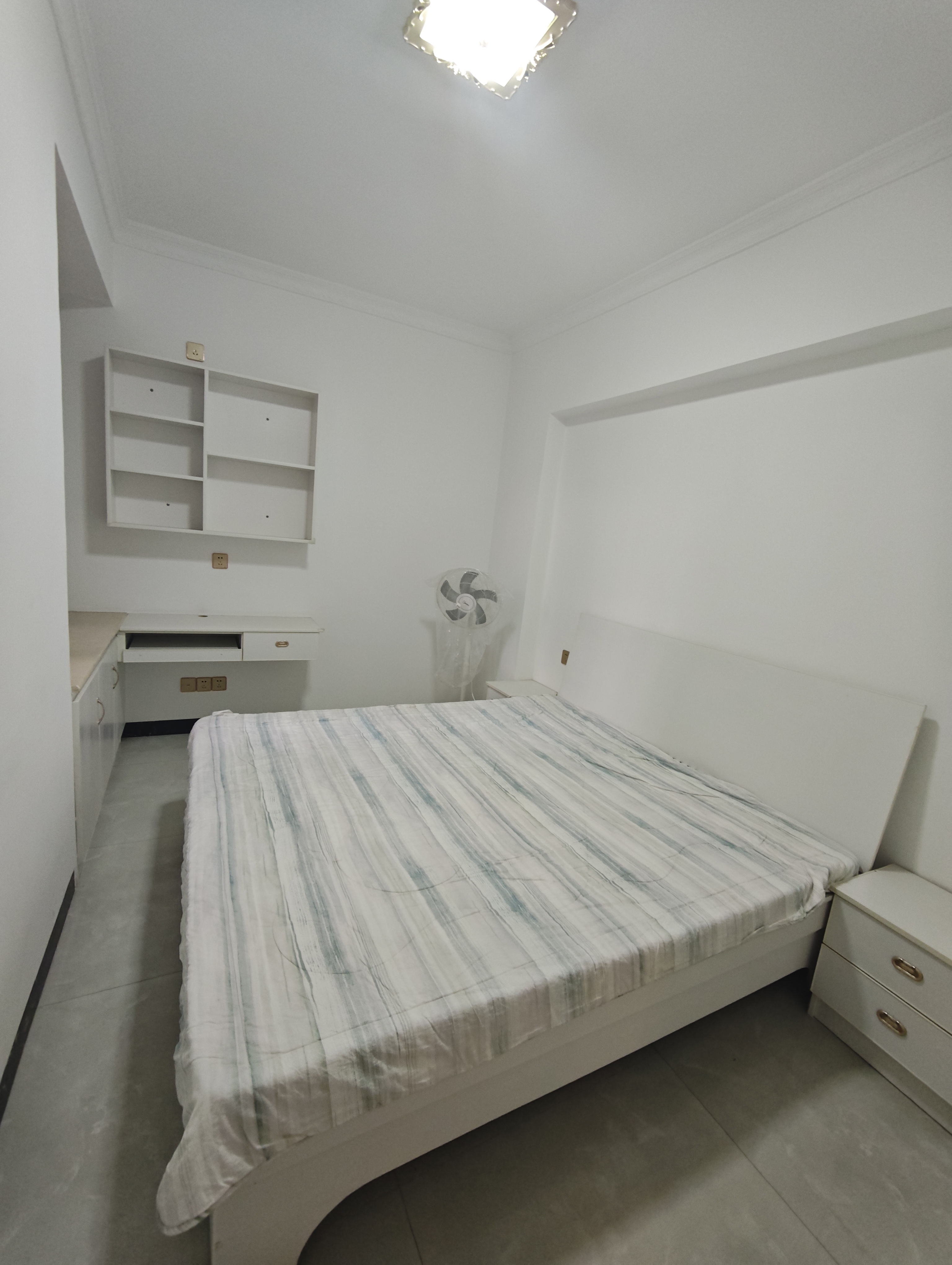 百弘学府城  2室1厅1卫    1500.0元/月室内图