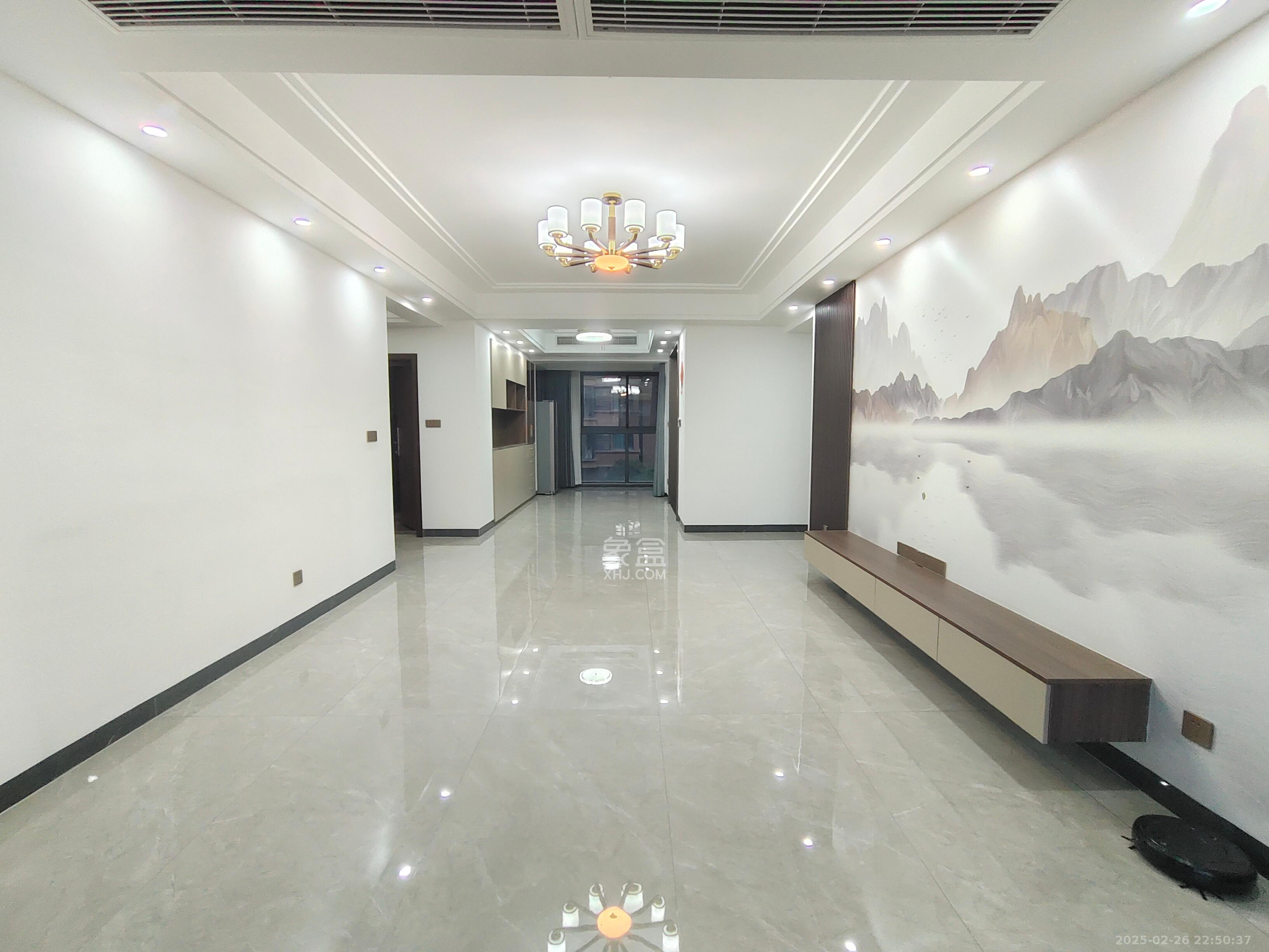 福天星中心(福天星雅苑) 4室2厅2卫 4600.0元/月 福天星中心(福天星雅苑) 4室2厅2卫 4600.0元/月室内图