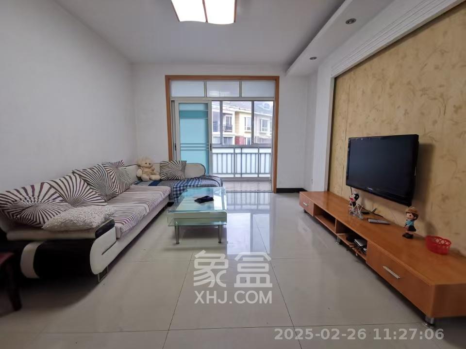 水印华府一期  2室2厅1卫   1700.00元/月室内图1