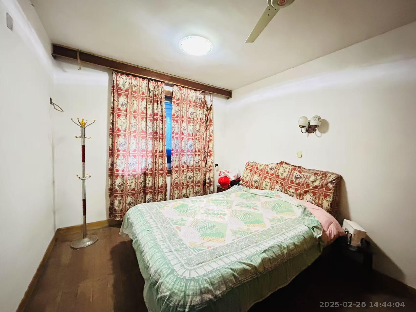 解放村 3室1厅1卫 800.0元/月 解放村 3室1厅1卫 800.0元/月室内图