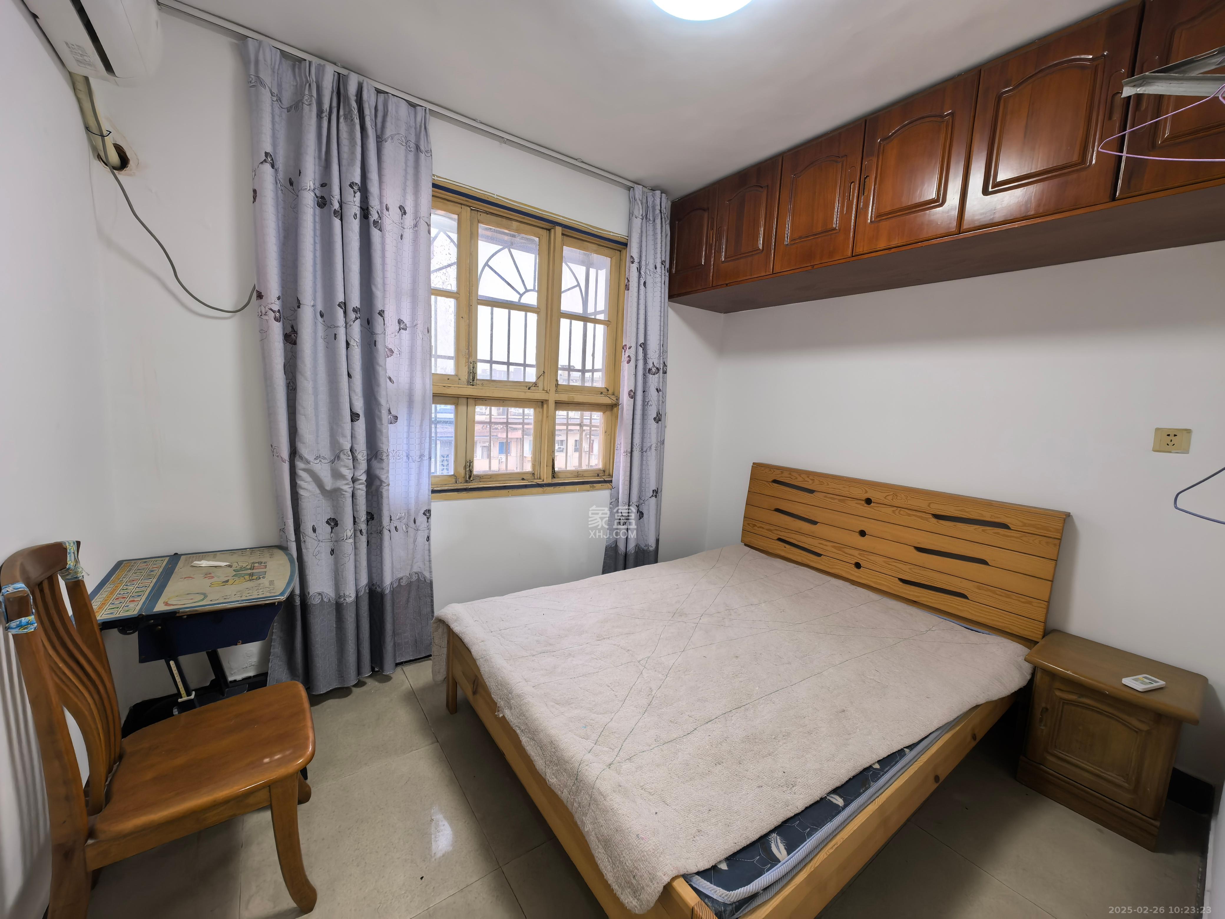 富康小区(富康花园) 3室2厅1卫 1680.0元/月 富康小区(富康花园) 3室2厅1卫 1680.0元/月室内图