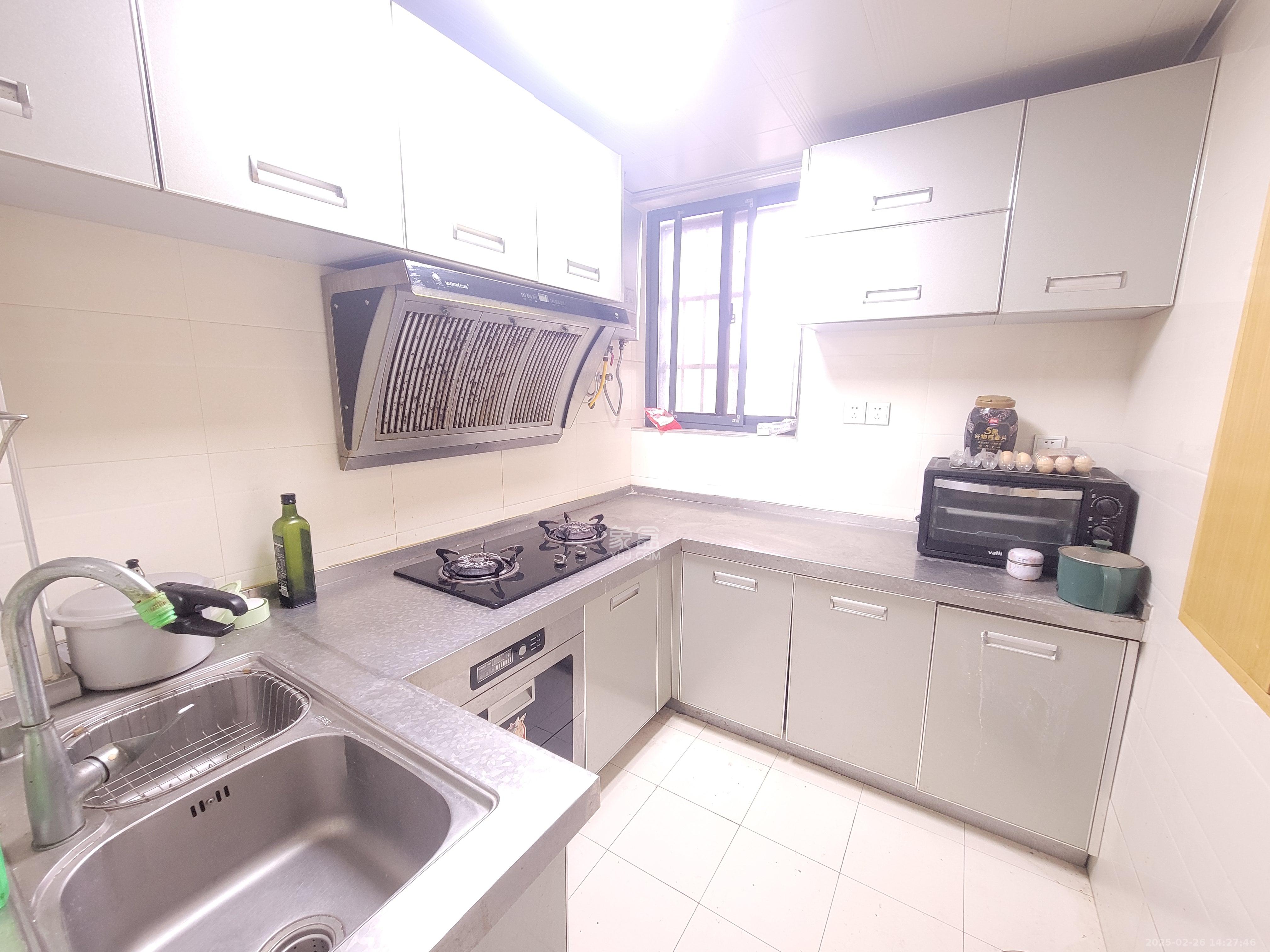 兰亭峰景 1室2厅1卫 2200.0元/月 兰亭峰景 1室2厅1卫 2200.0元/月室内图