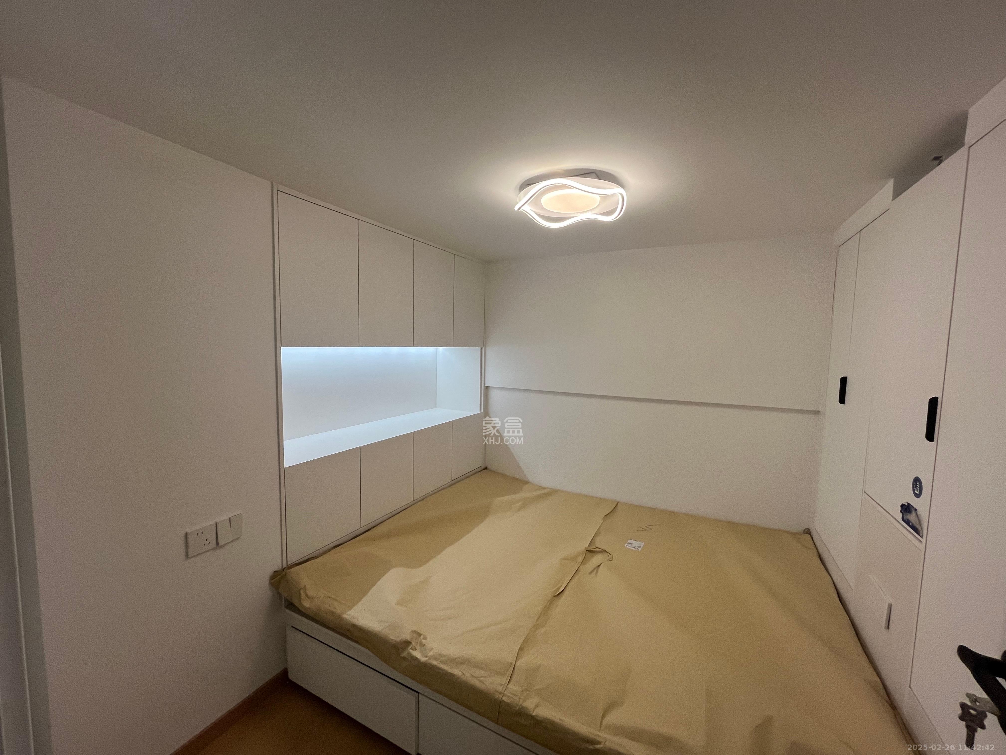 新城悦隽公园  2室1厅1卫    1900.0元/月室内图