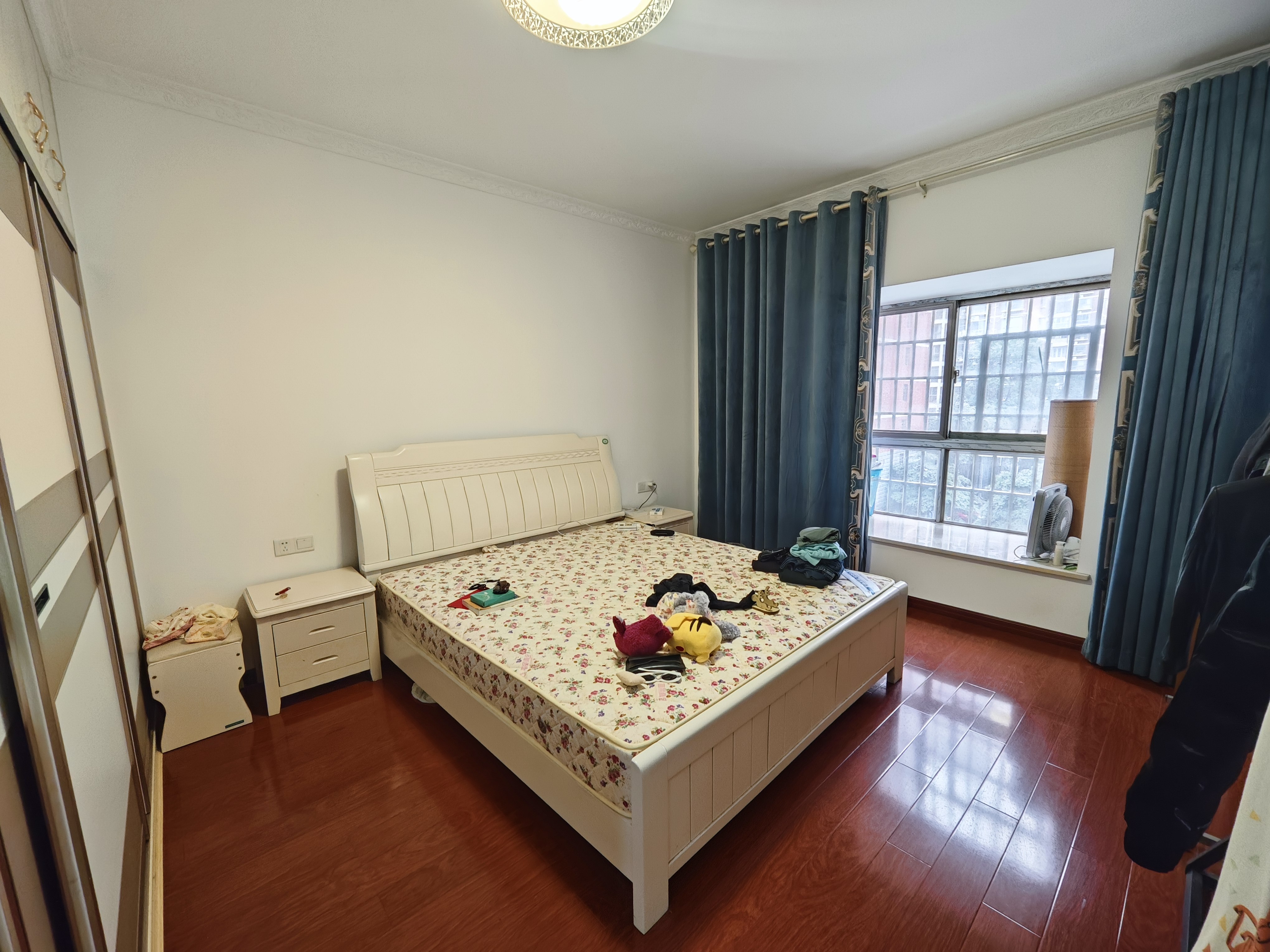 东方豪苑 3室2厅2卫 1800.0元/月 东方豪苑 3室2厅2卫 1800.0元/月室内图