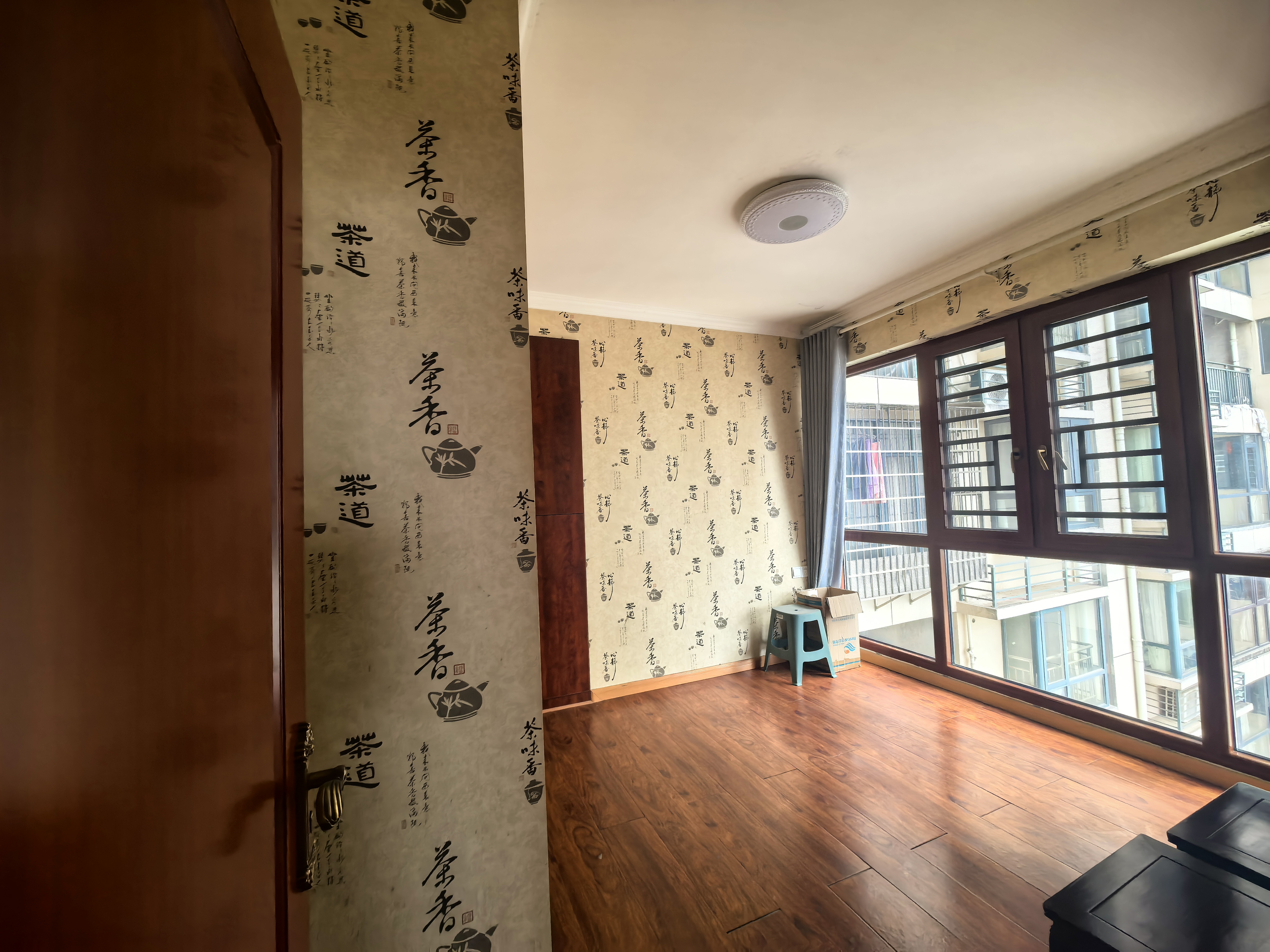 壹号公馆  3室2厅2卫    2000.0元/月 壹号公馆  3室2厅2卫    2000.0元/月室内图