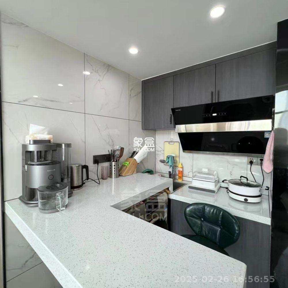 紫金华府 1室2厅1卫 2000.0元/月 紫金华府 1室2厅1卫 2000.0元/月室内图