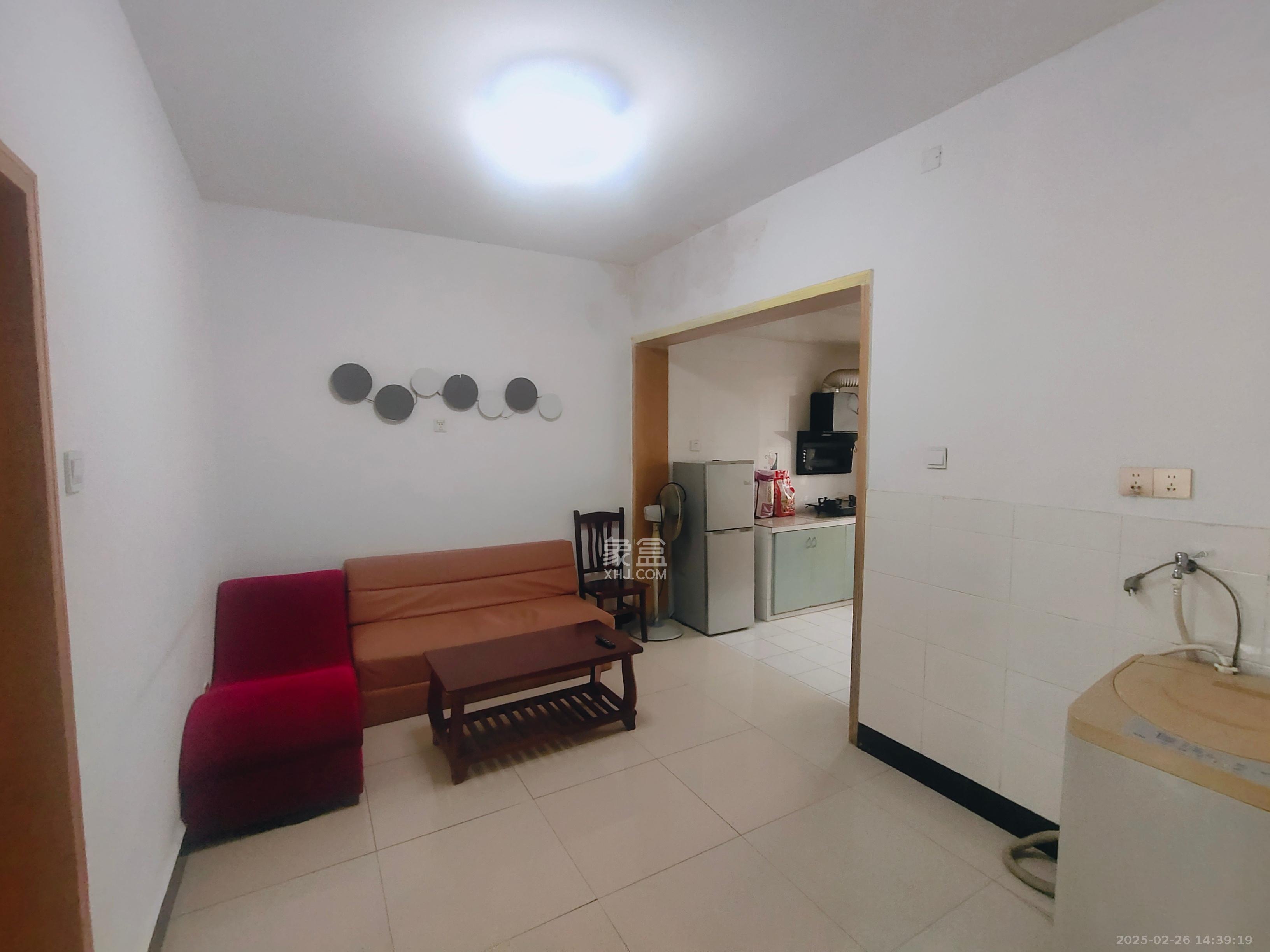 金石蓉园 2室1厅1卫 1500.0元/月 金石蓉园 2室1厅1卫 1500.0元/月室内图