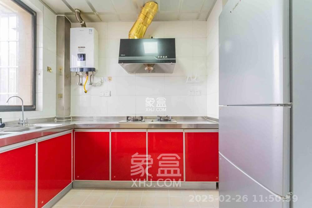 优山美地  3室2厅2卫   2300.00元/月室内图