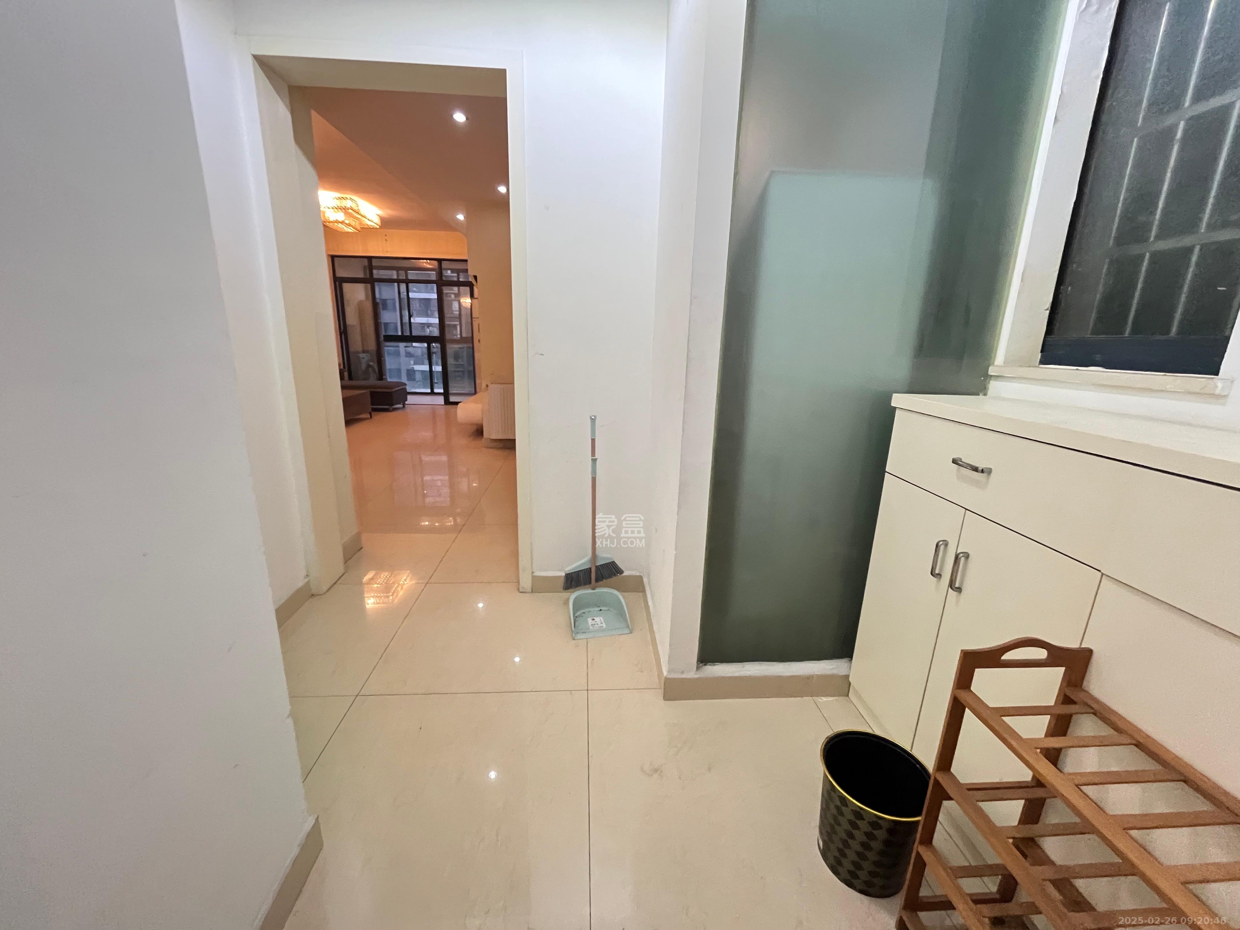 湘江世纪城达江苑 1室2厅2卫 2300.0元/月 湘江世纪城达江苑 1室2厅2卫 2300.0元/月室内图