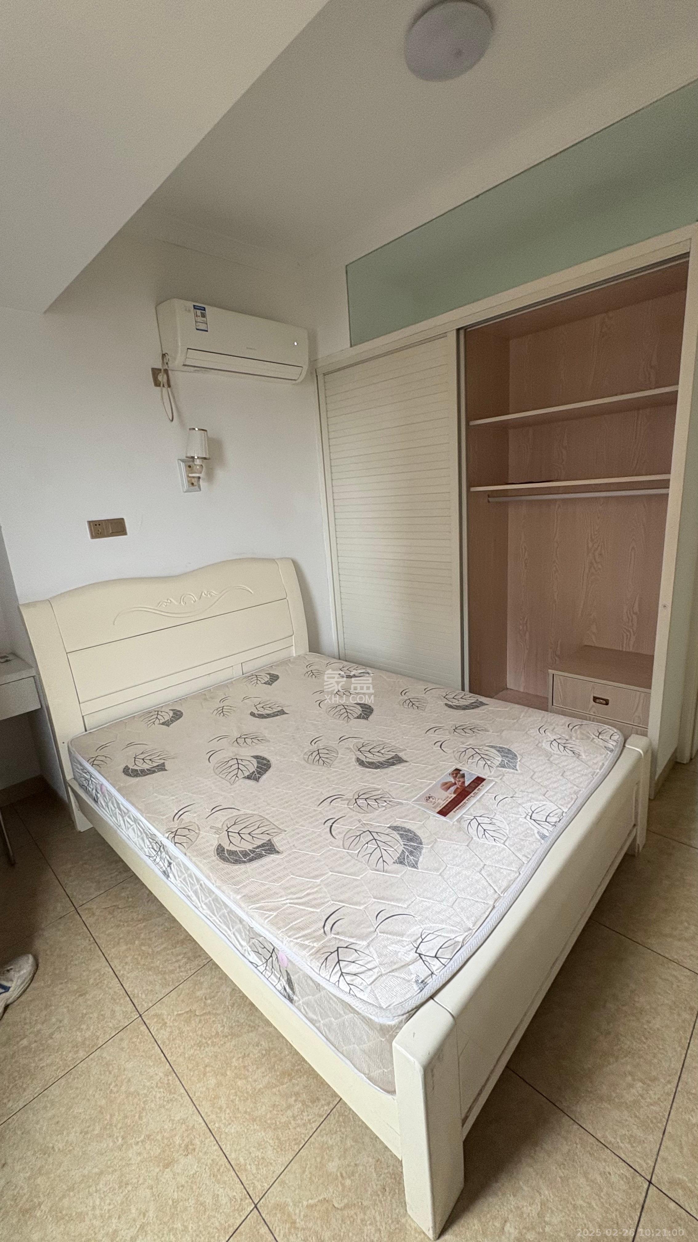 中信凯旋蓝岸(中信新城三期) 2室1厅1卫 1450.0元/月 中信凯旋蓝岸(中信新城三期) 2室1厅1卫 1450.0元/月室内图