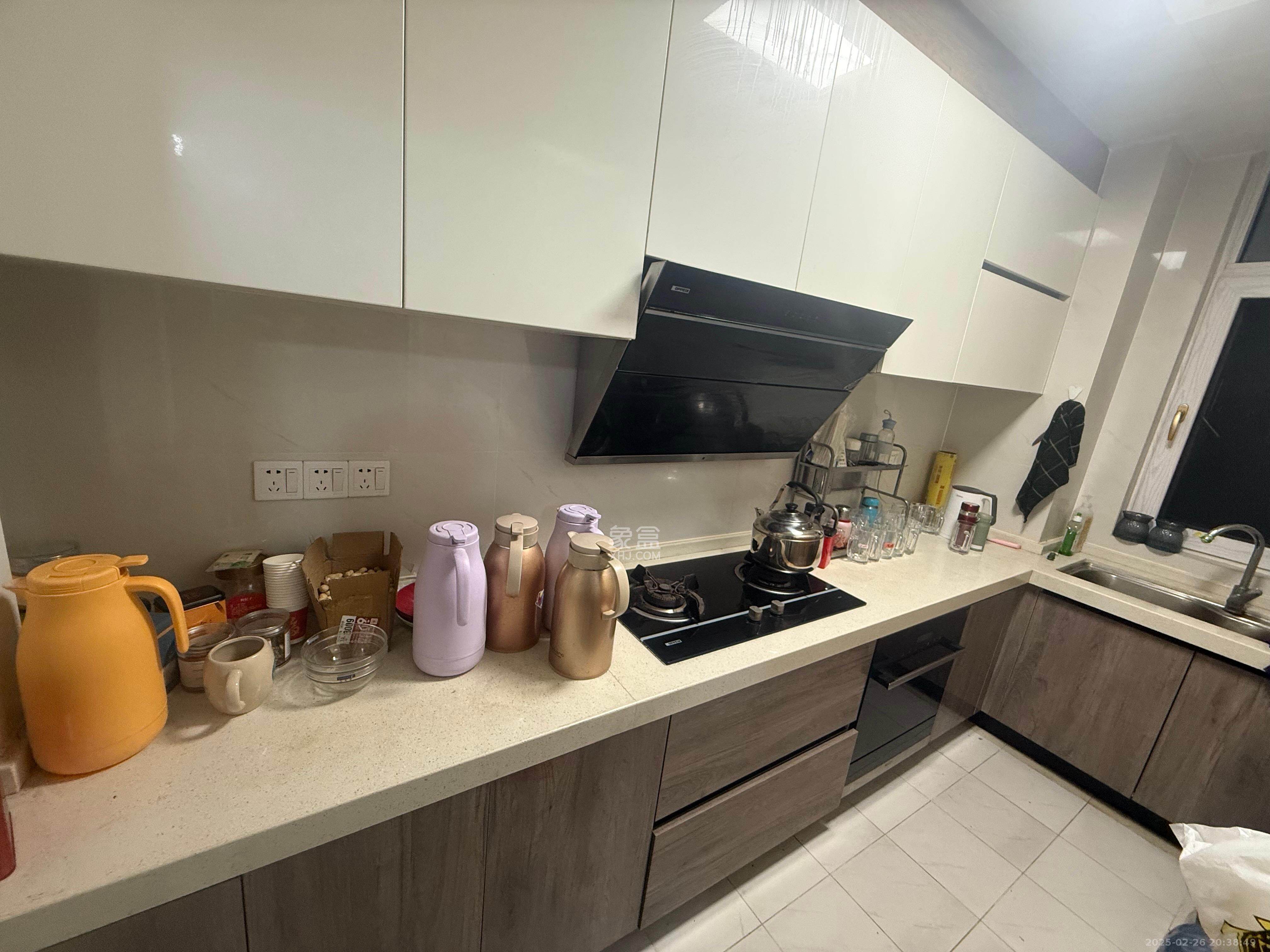 北京御园一二期(国泰嘉园) 1室2厅2卫 700.0元/月 北京御园一二期(国泰嘉园) 1室2厅2卫 700.0元/月室内图