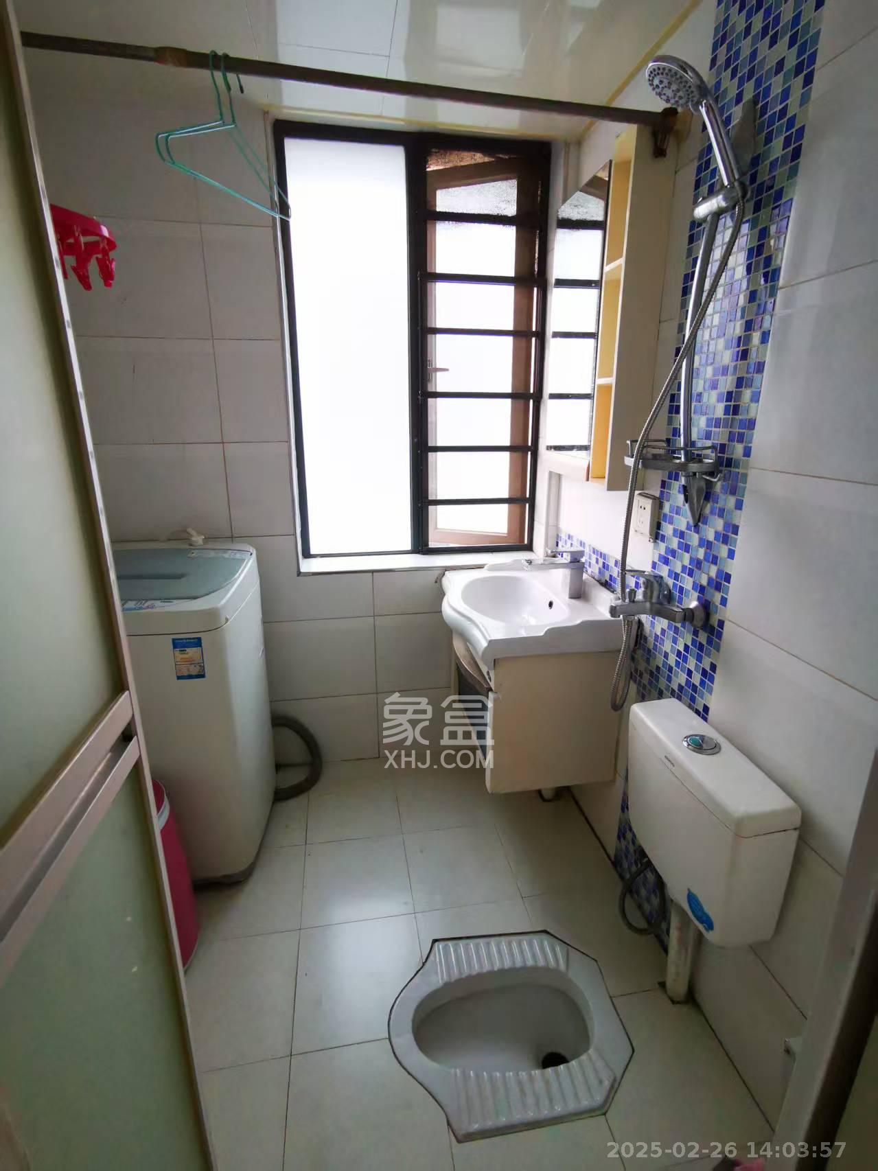 名富公寓  2室1厅1卫   2400.00元/月室内图