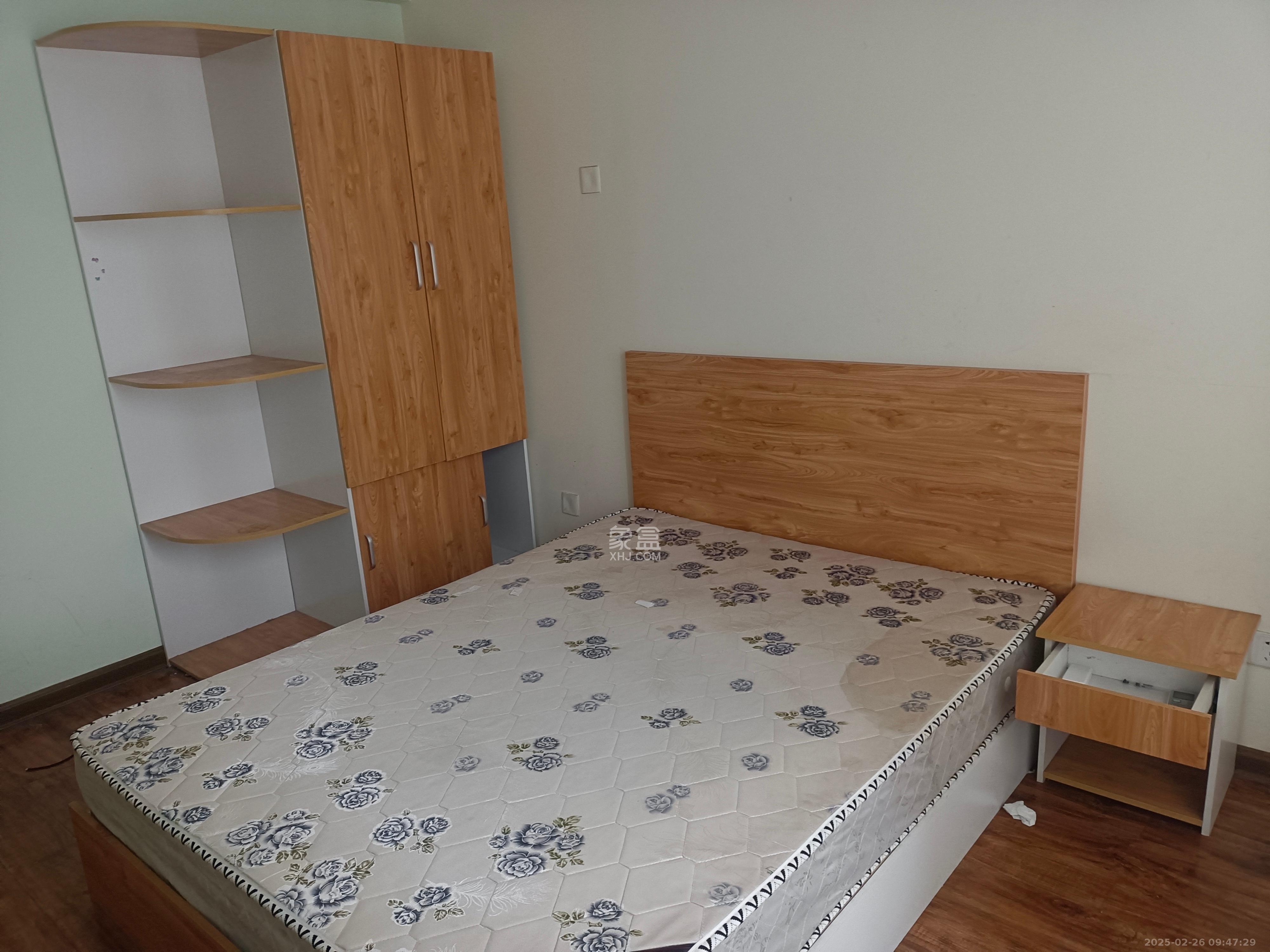 五矿万境蓝山 3室2厅1卫 1400.0元/月 五矿万境蓝山 3室2厅1卫 1400.0元/月室内图