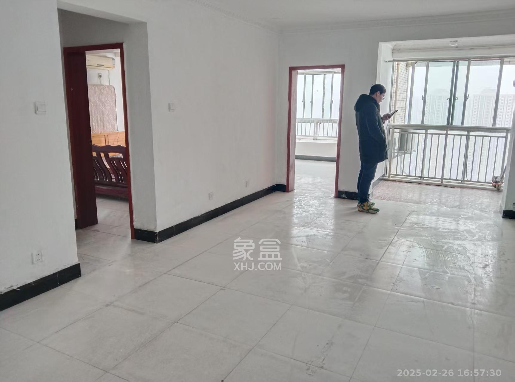 高桥现代商贸城  2室1厅1卫   2000.00元/月室内图