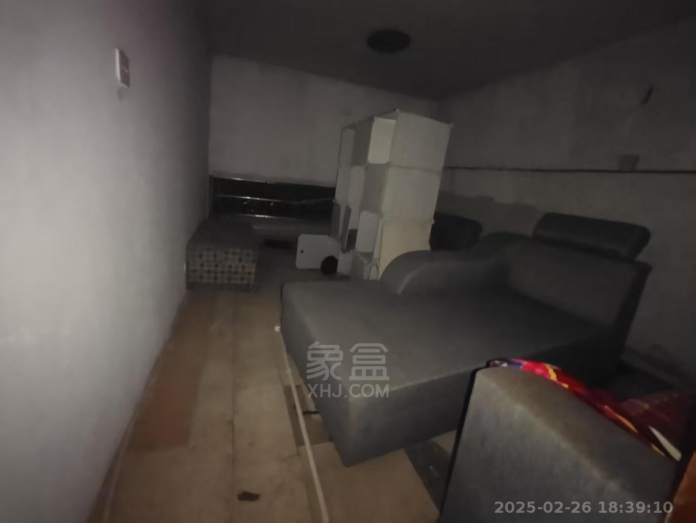 金爽大厦 1室1厅1卫 2000.0元/月 金爽大厦 1室1厅1卫 2000.0元/月室内图