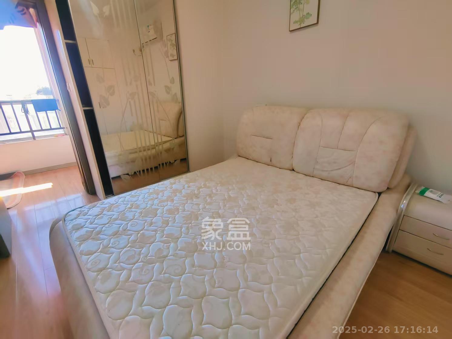 月湖兰庭  1室1厅1卫    1700.0元/月室内图