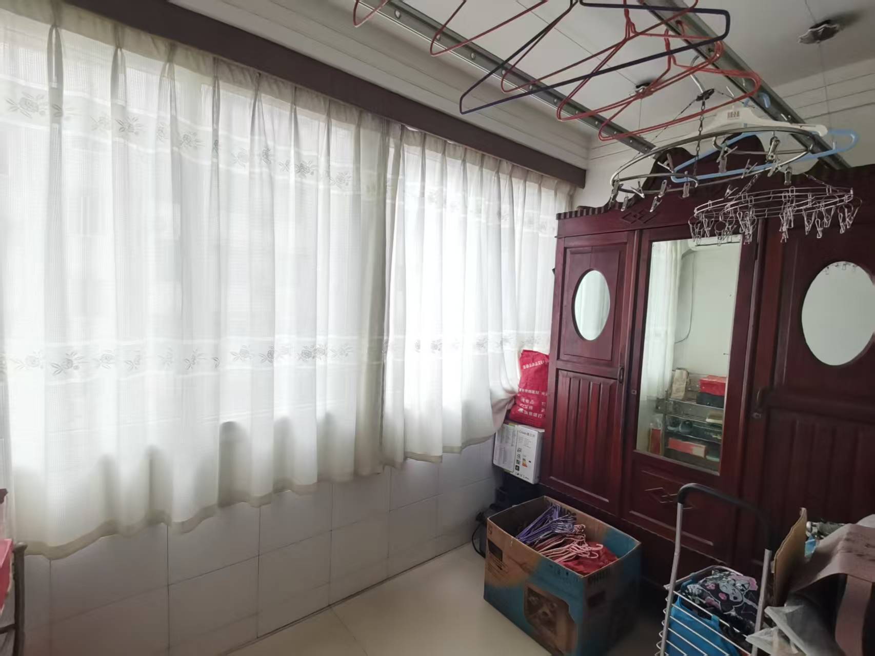 金泰花园 5室2厅2卫 90.0万 金泰花园 5室2厅2卫 90.0万室内图