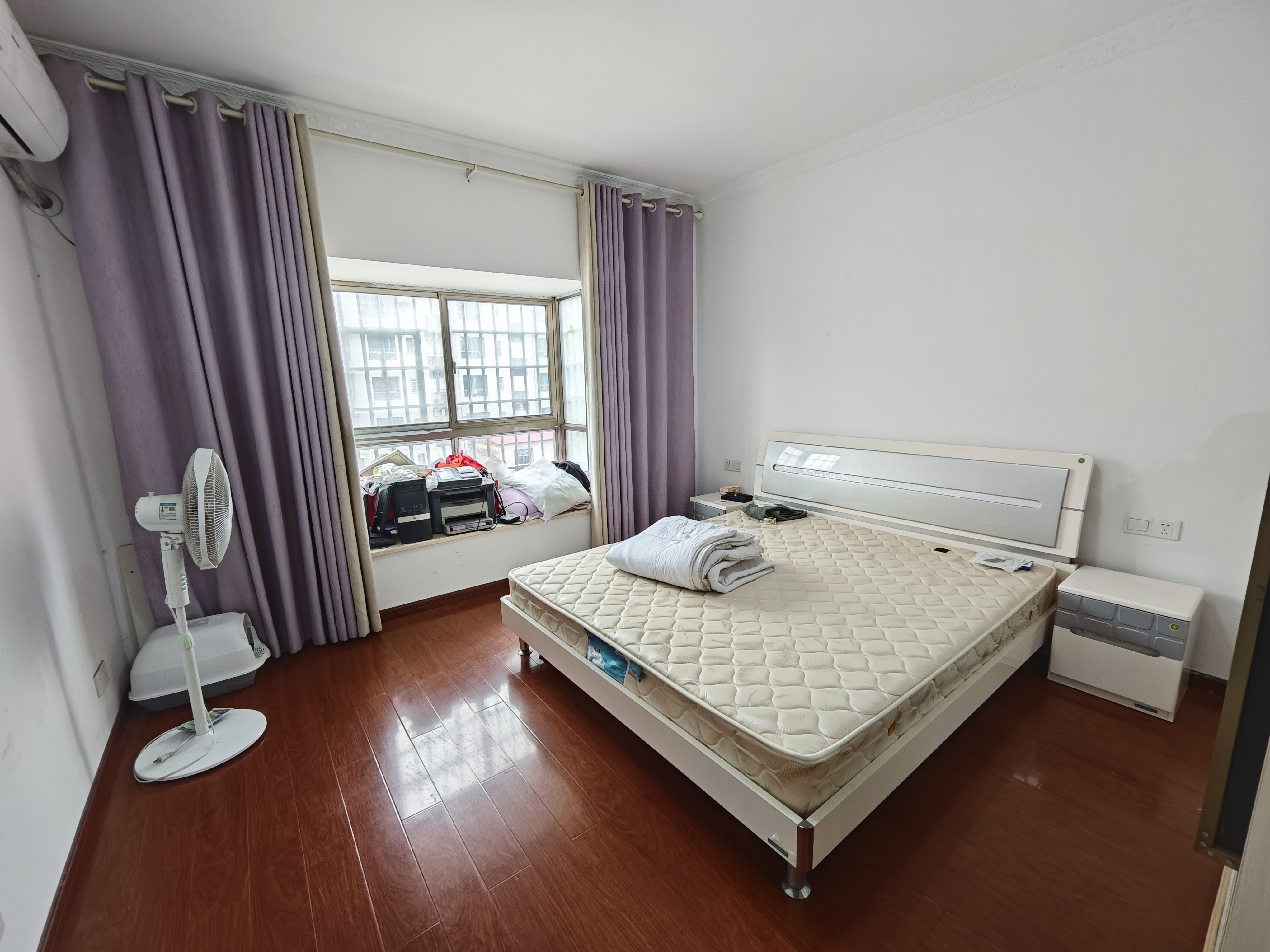 东方豪苑 3室2厅2卫 1800.0元/月 东方豪苑 3室2厅2卫 1800.0元/月室内图